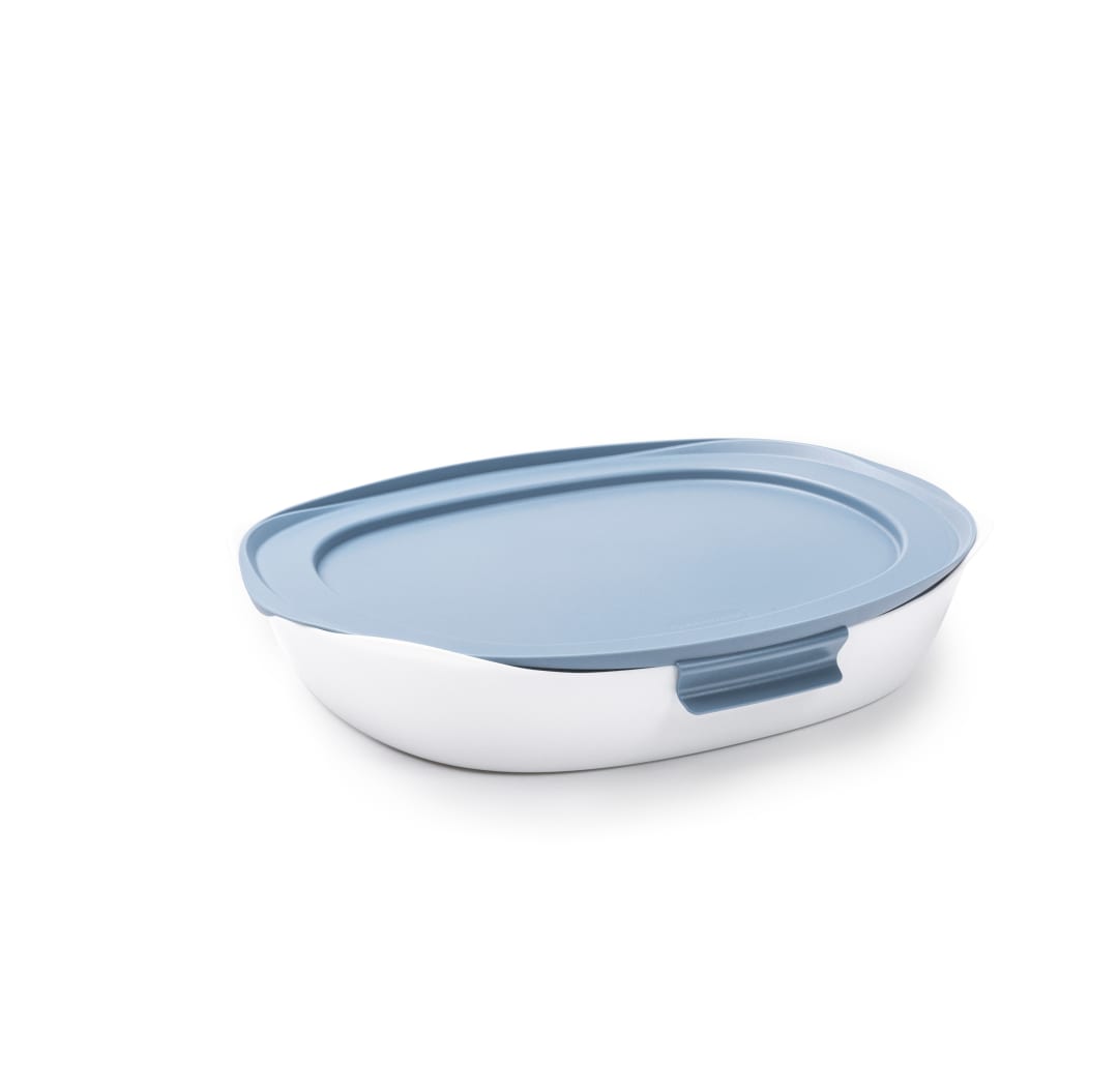 Rubbermaid® DuraLite™ Glass Bakeware, 2.5-Quart Baking Dish, Cake Pan, or Casserole Dish with Shadow Blue Lid