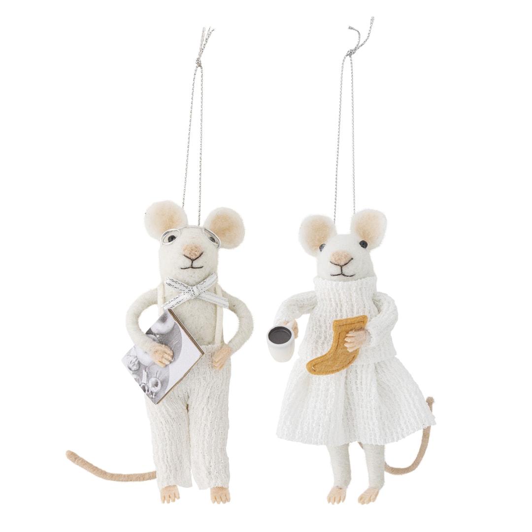 82061230 - Peo Ornament, White, Wool STOCK: 300