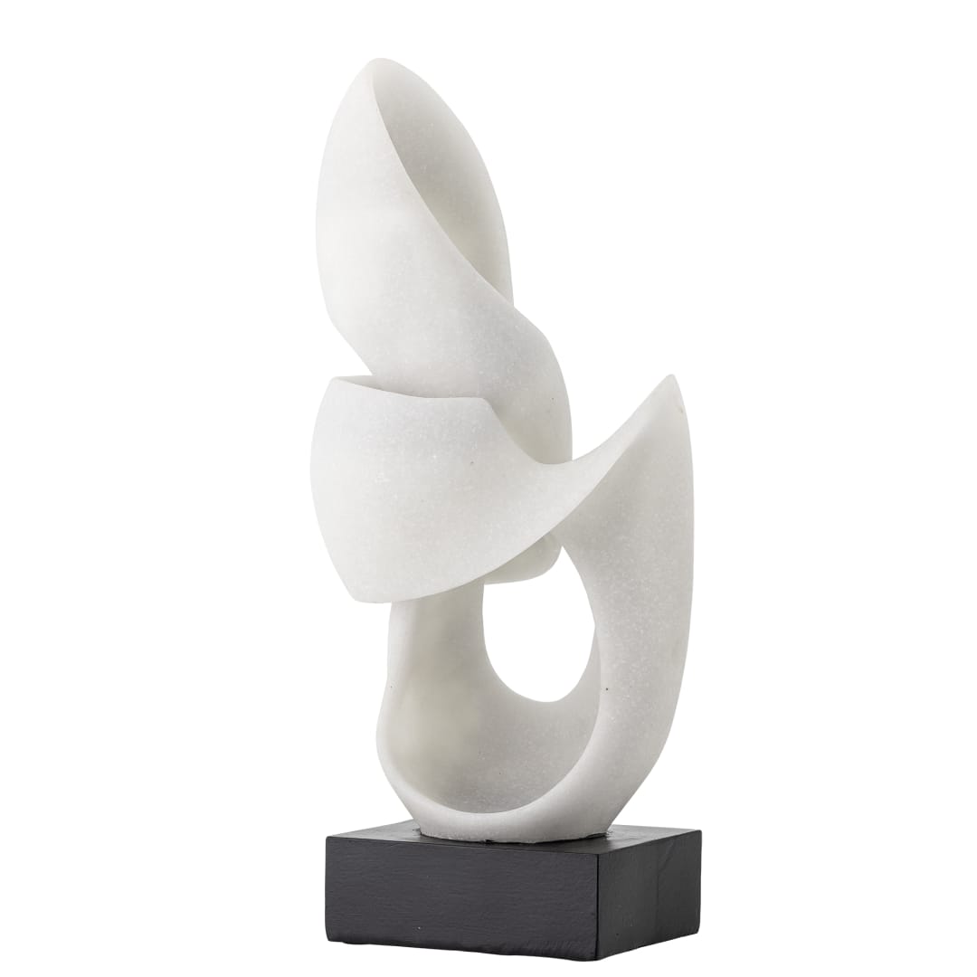 82072487 - Alistair Deco, White, Polyresin STOCK: 267