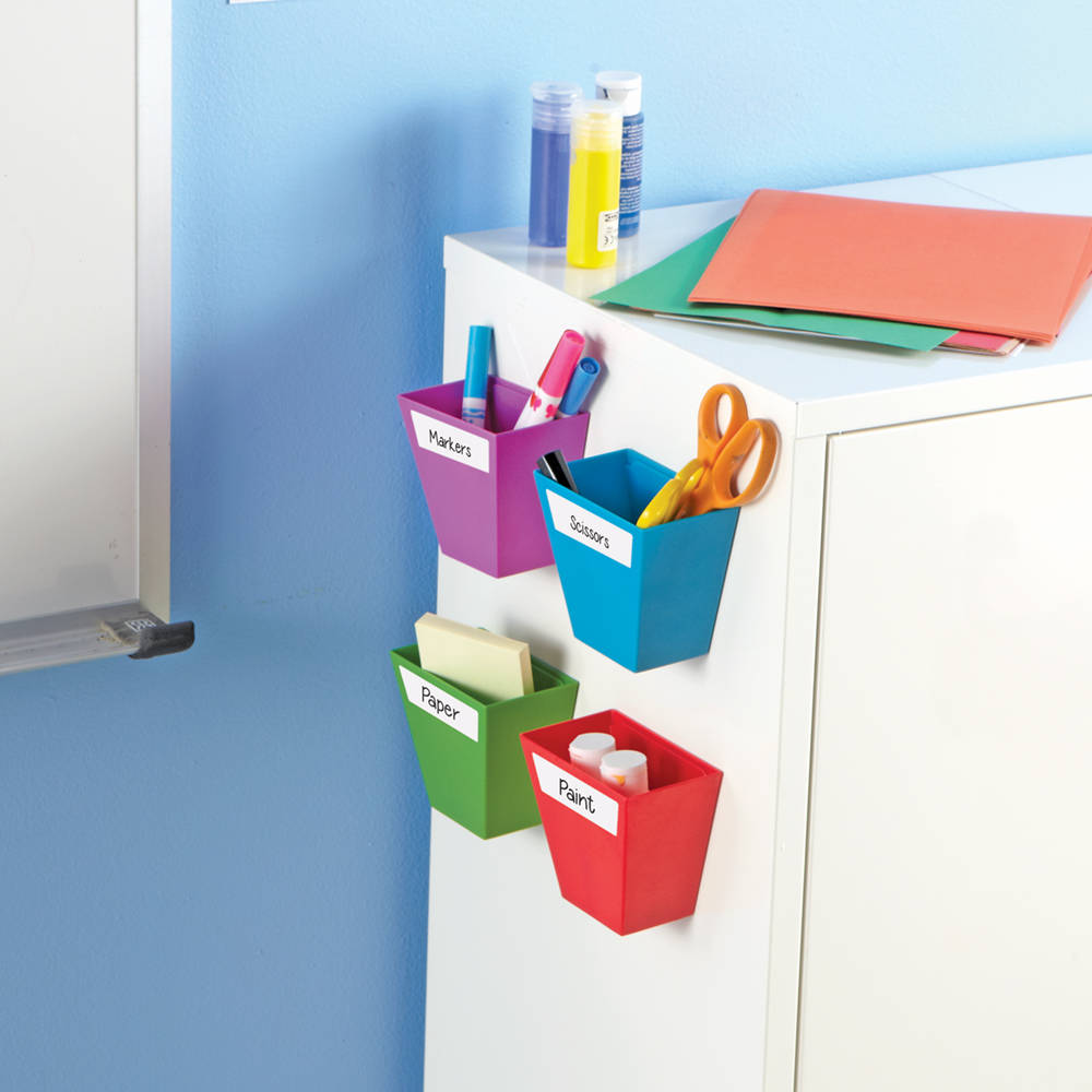 CREATE-A-SPACE (TM) MAGNETIC STORAGE BIN