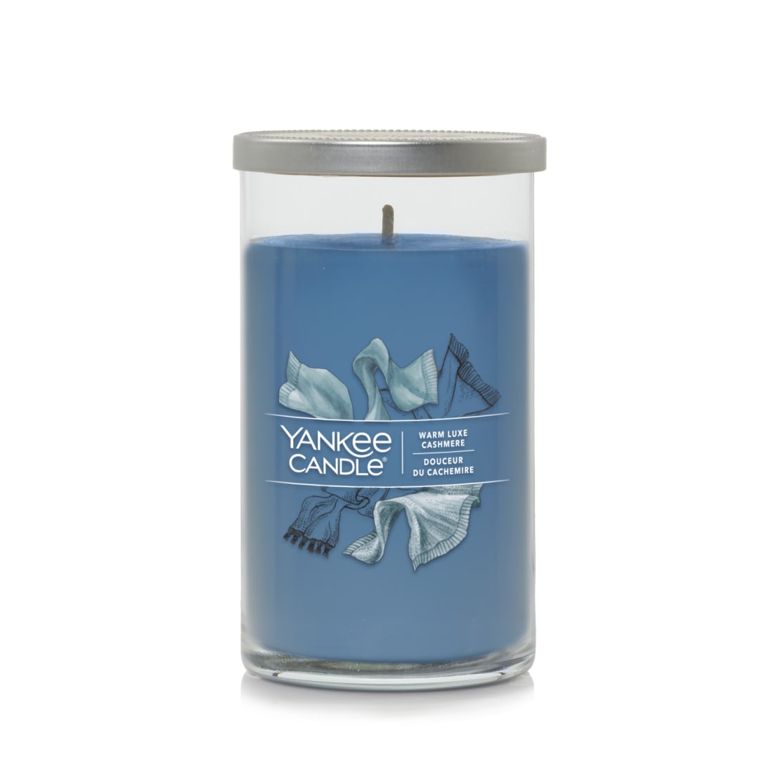 Bougie parfumée Yankee Candle Signature, Douceur du cachemire, bougie pilier format moyen