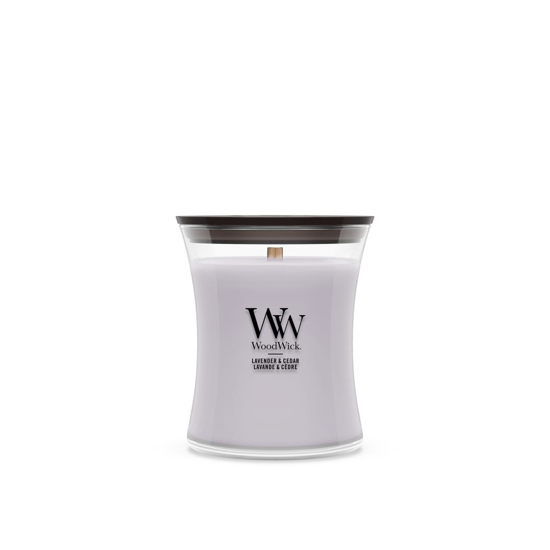 WoodWick | Vela mediana | Lavanda y cedro | Gran regalo para mujeres