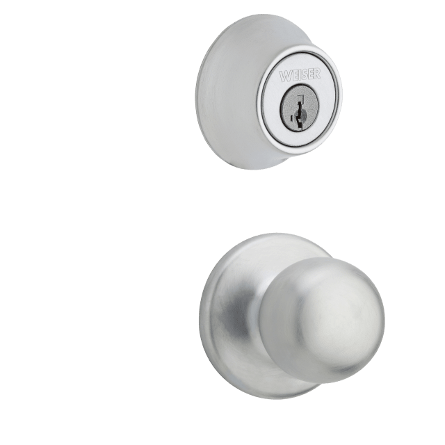 Fairfax Knob Combo Pack featuring SmartKey Security™ in Satin Chrome