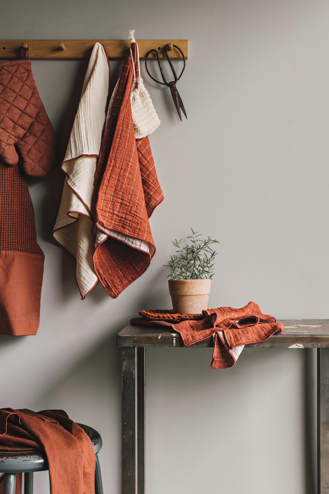 Cinnamon Stick Stonewash Apron