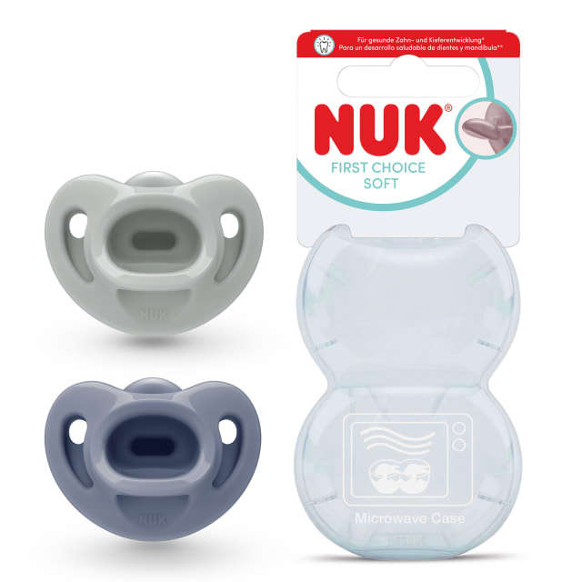 NUK First Choice Soft Chupete para beb | 0-6 meses | Chupetes ortodnticos hechos de silicona 100% sper suave | 95% de aceptacin por parte de los bebs** | Verde / Azul | 2 unidades