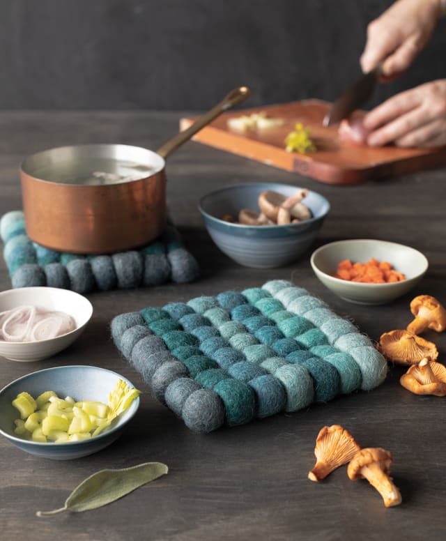 Lagoon Wool Felt Ball Trivet