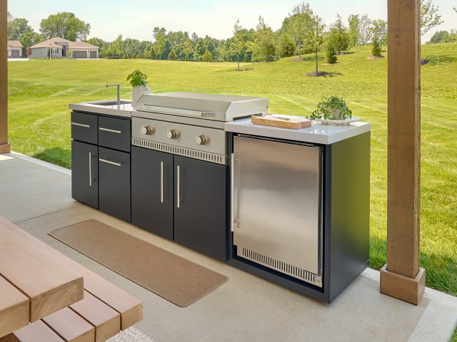 Emory 9' Outdoor Kitchen Island - 38 inch Griddle