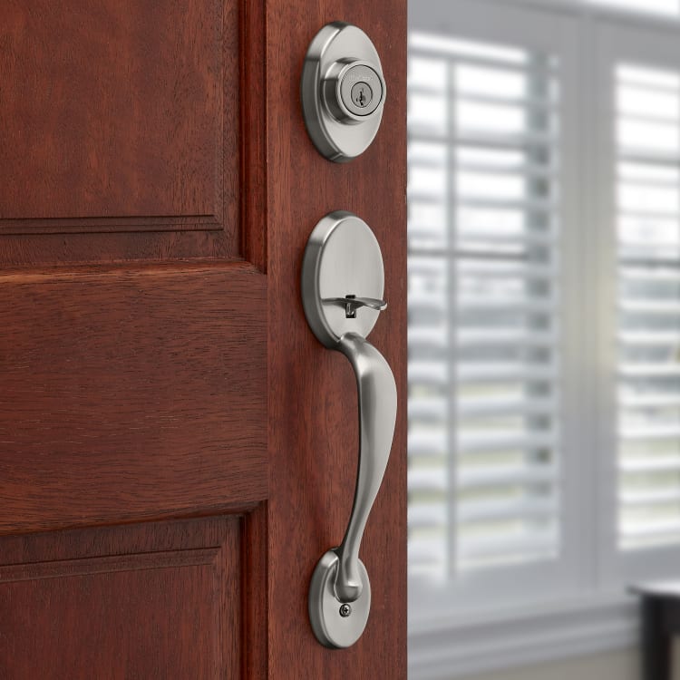 Chelsea Single Cylinder Handleset w/Delta Lever featuring SmartKey ...