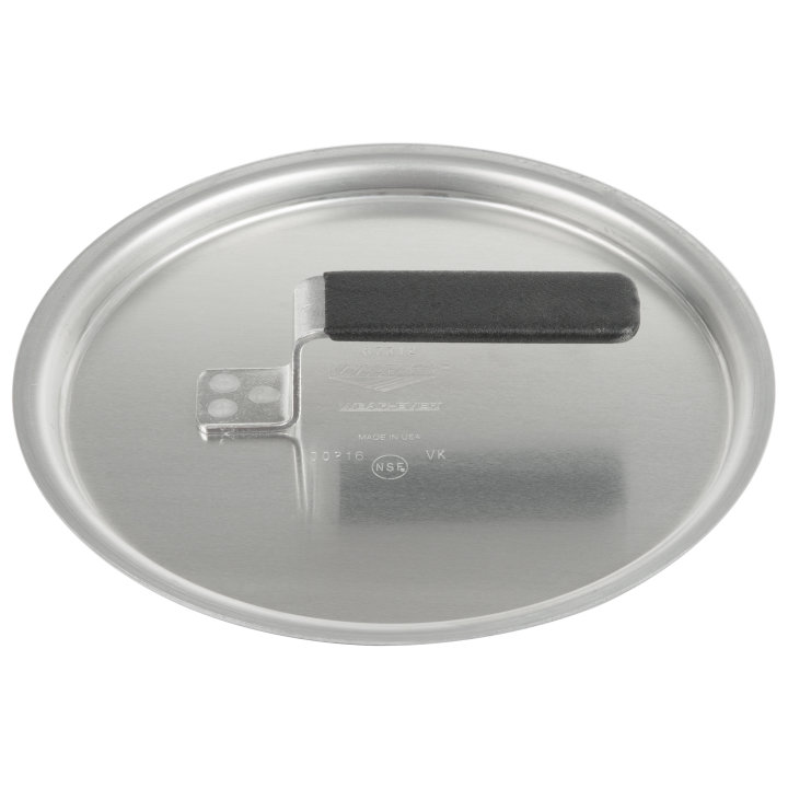 8 5/16-inch Wear-Ever® flat aluminum cover with dipped handle