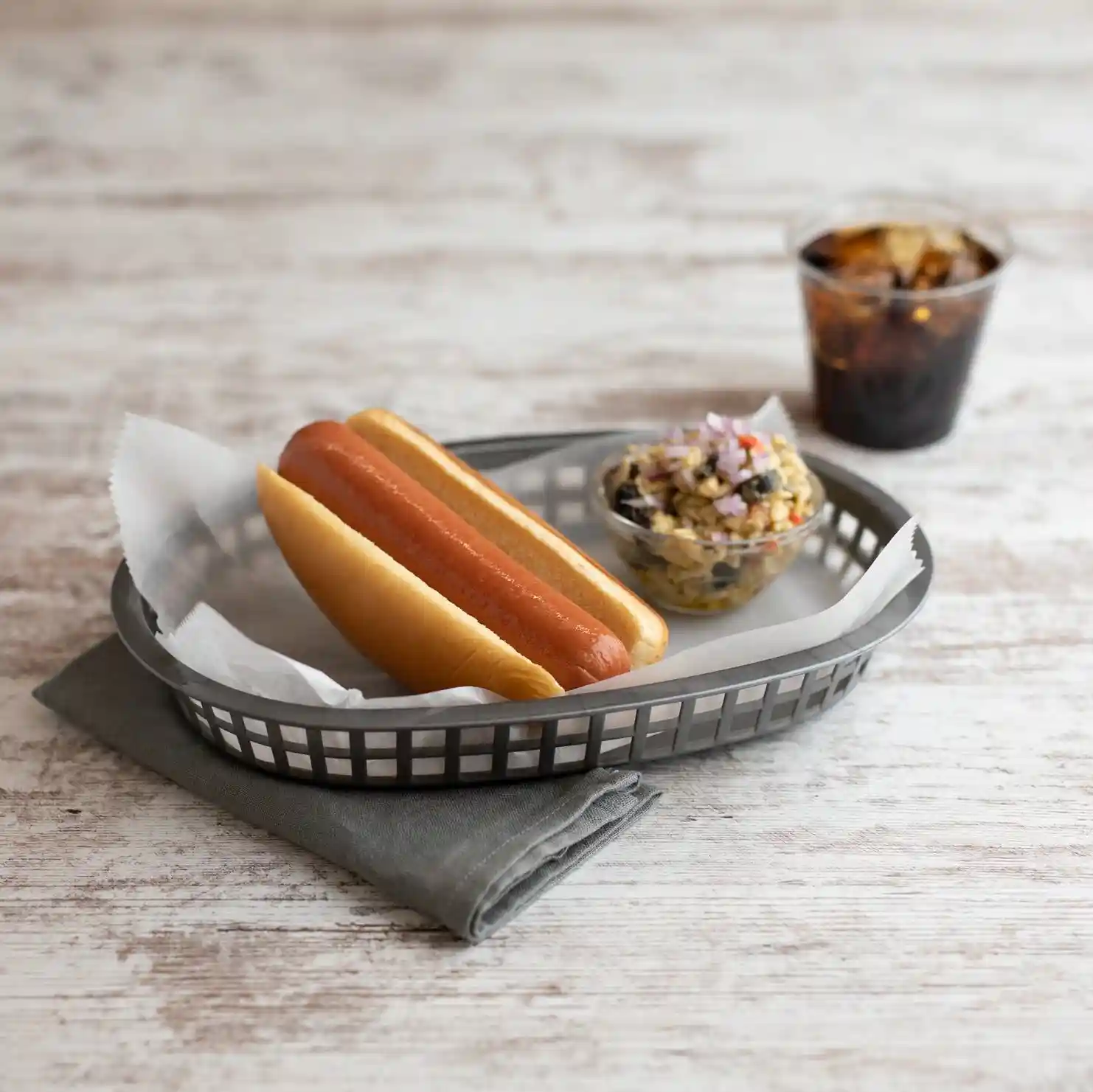 Ball Park® Three Meat Hot Dogs, 6:1  https://images.salsify.com/image/upload/s--L2dRWIJx--/q_25/htkfd9mlupw2eh12p7x5.webp