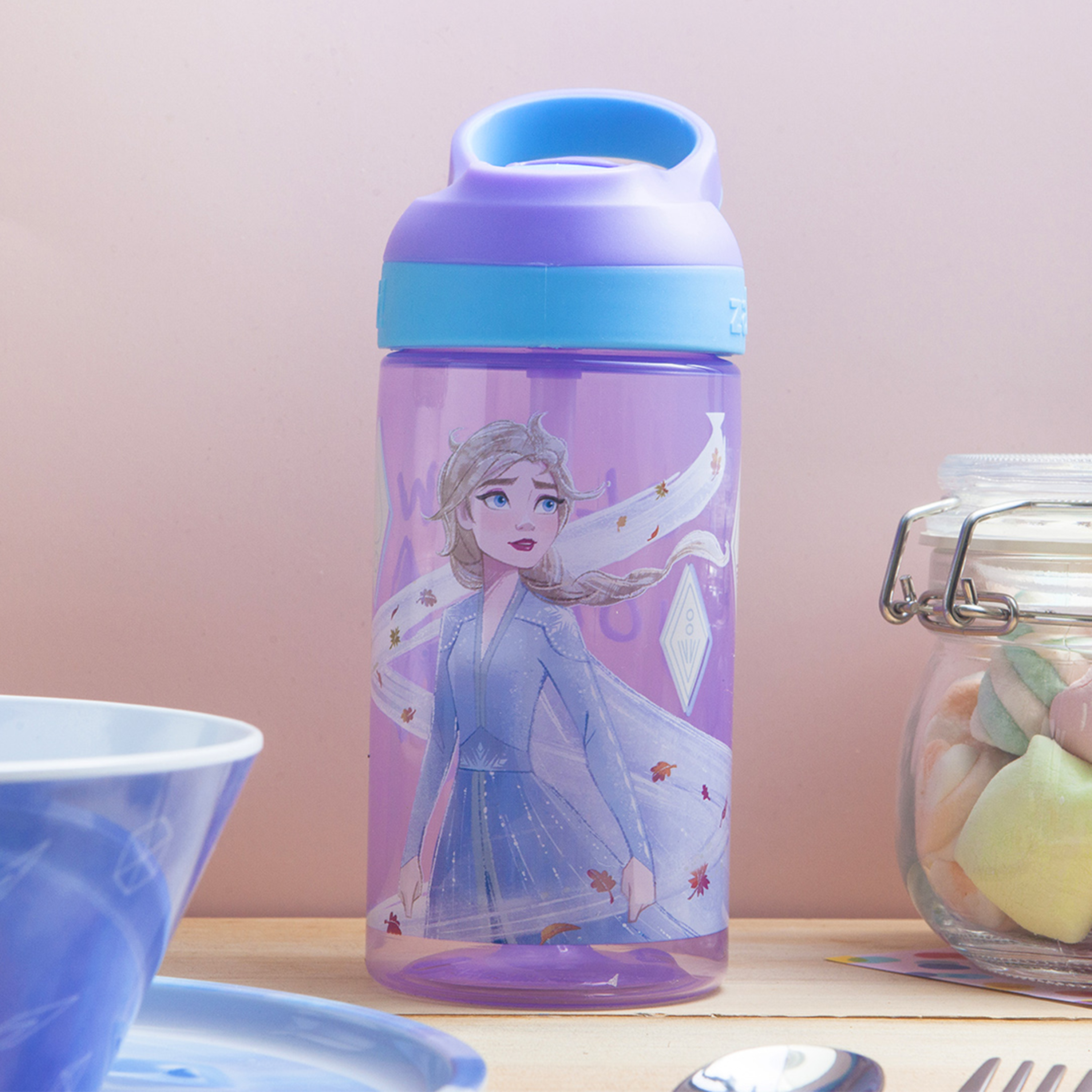 Disney Frozen 2 Movie Dinnerware Set, Anna and Elsa, 5-piece set slideshow image 2