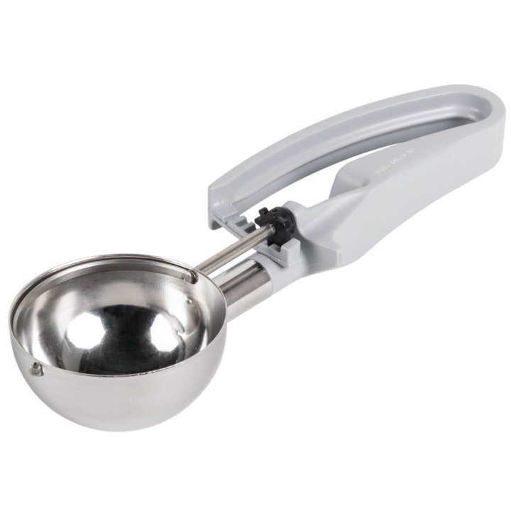 3.7-ounce disher with gray squeeze handle