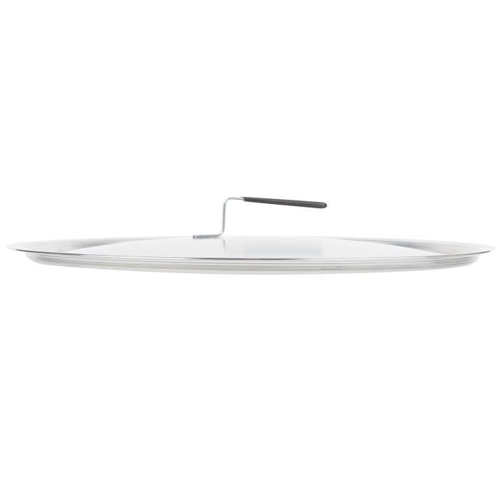 17 ⅛-inch Wear-Ever® domed aluminum cover with satin finish and dipped handle