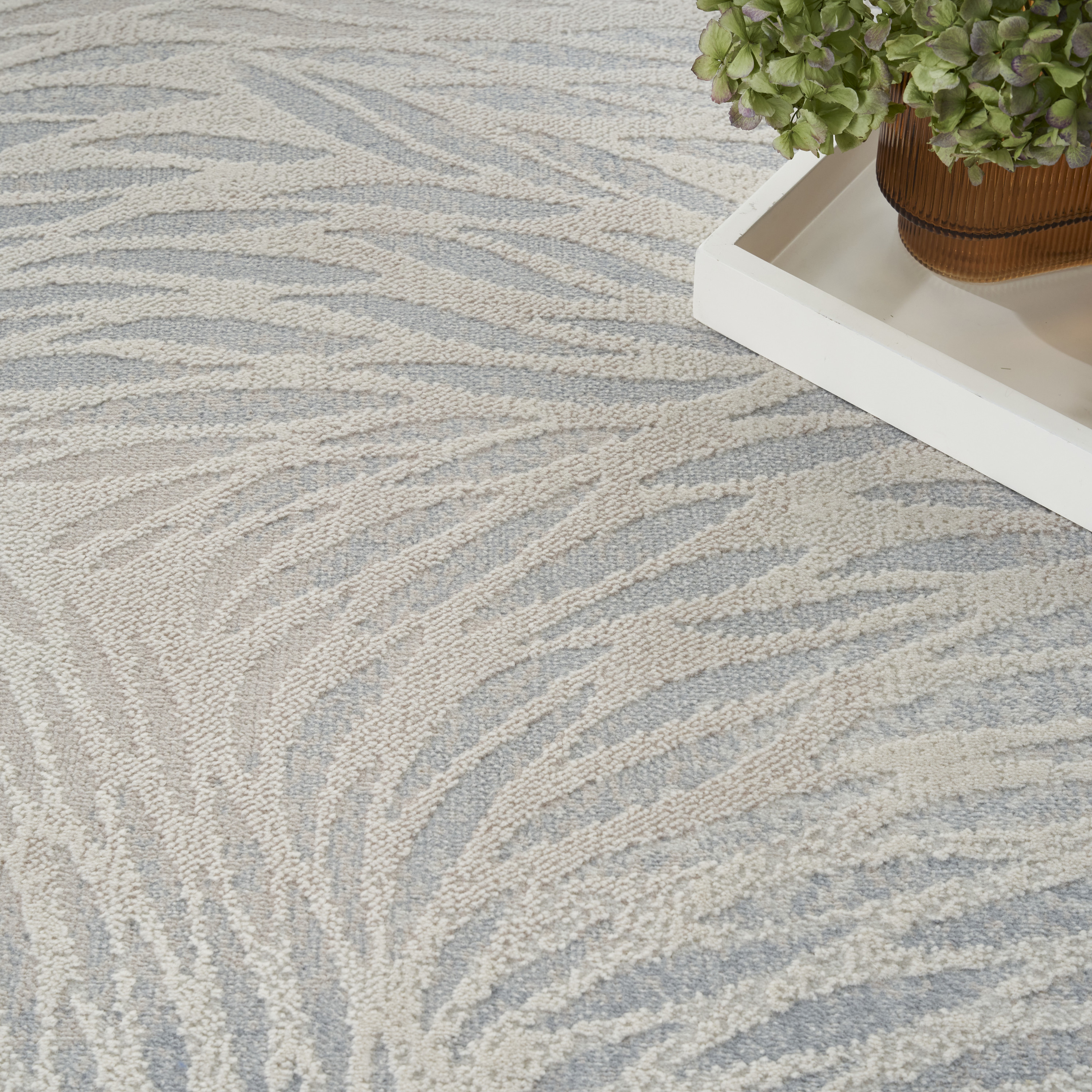 Nourison Lillian 5'3" x 7'3" Ivory Grey Modern Indoor Rug