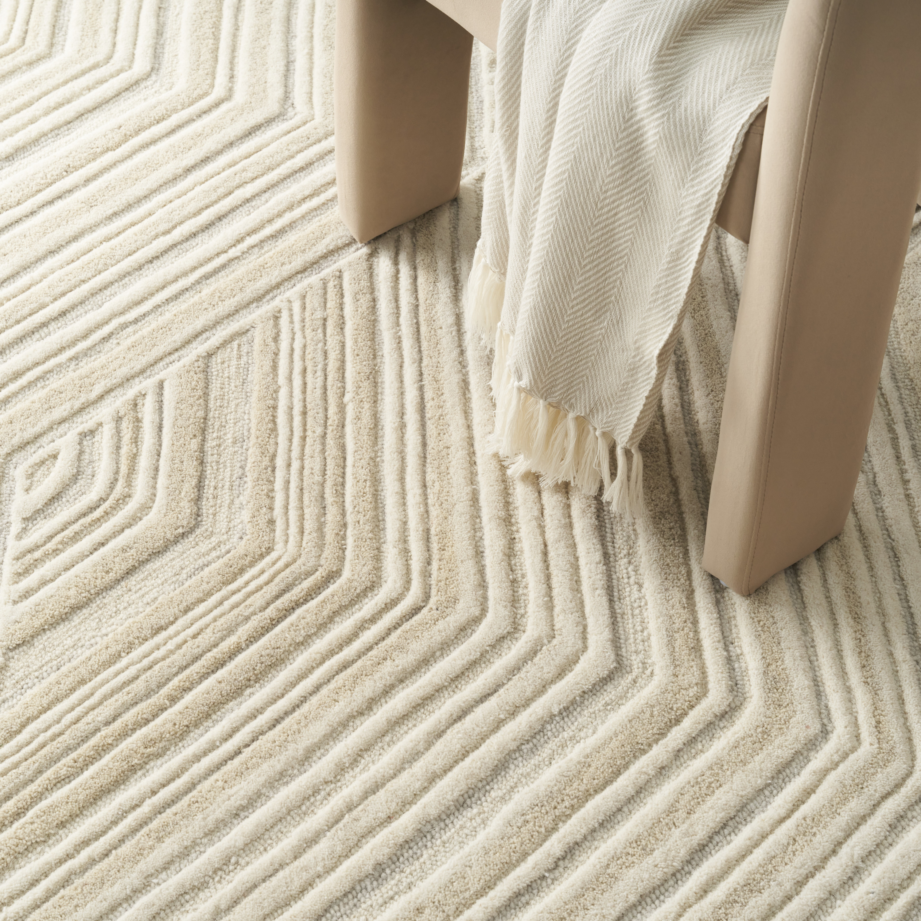 Nourison Graceful 8'6" x 11'6" Ivory Modern Indoor Rug