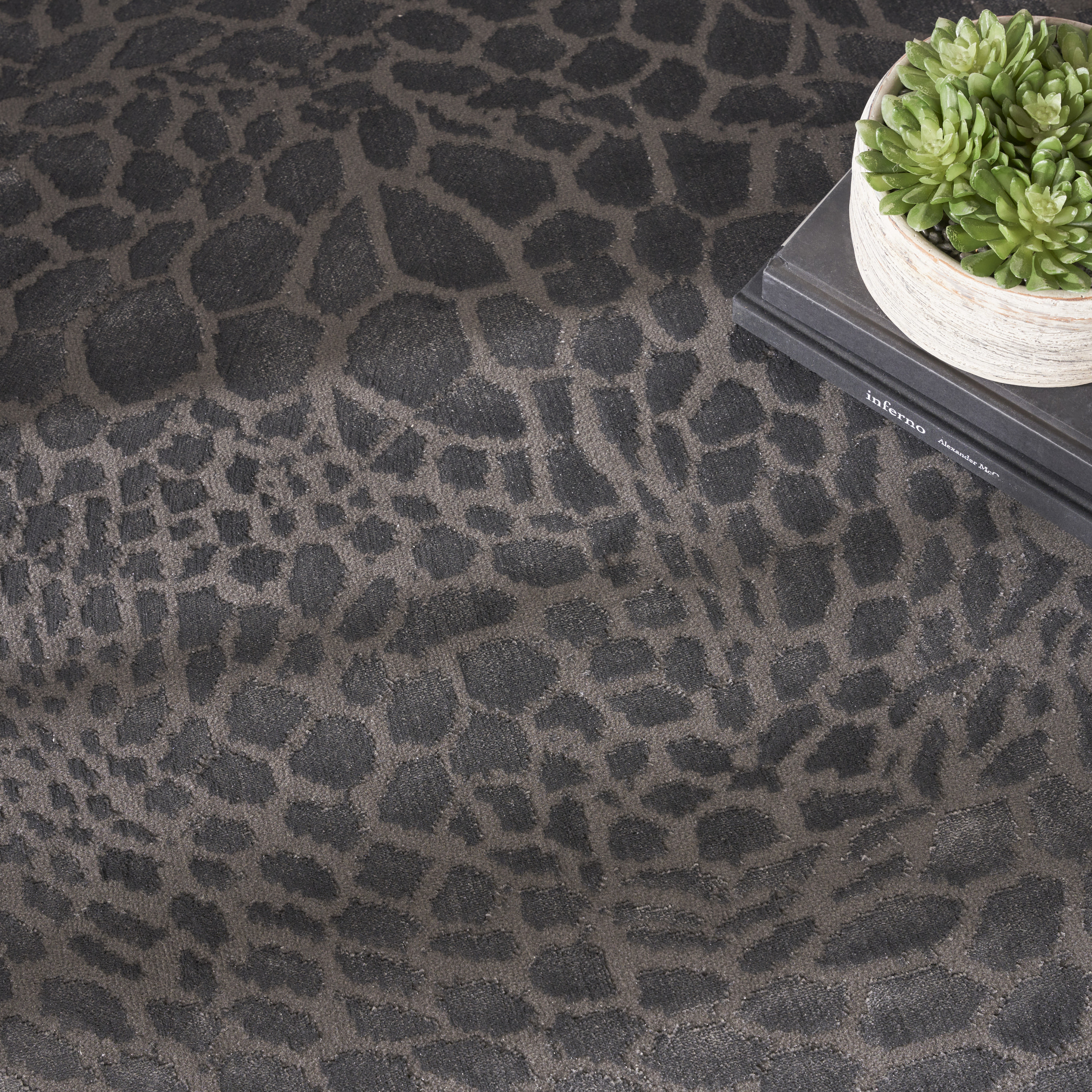 Nourison Desire 7'10" x 9'10" Charcoal Silver Modern Indoor Rug