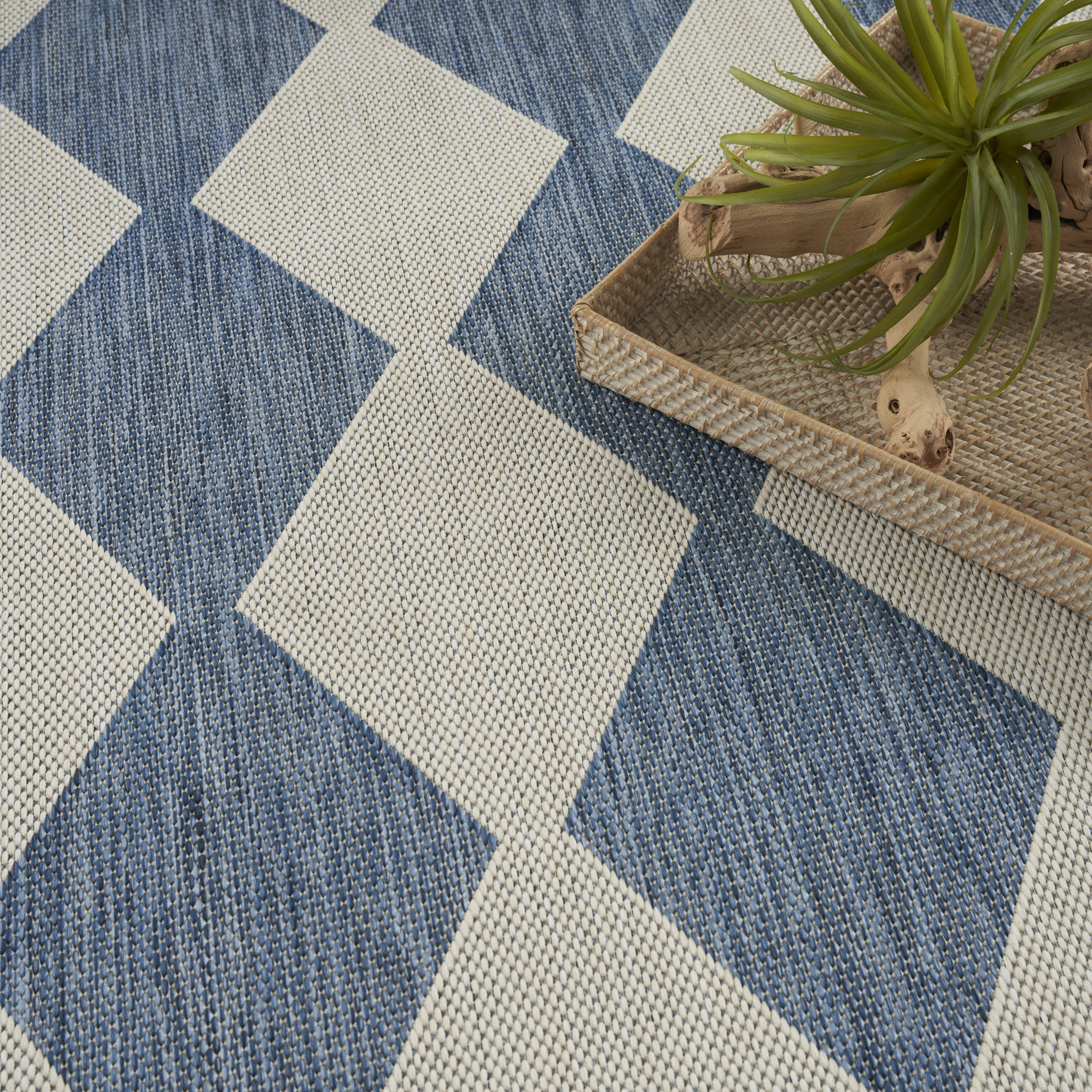 Nourison Positano 4' x 6' Navy Blue Modern Rug