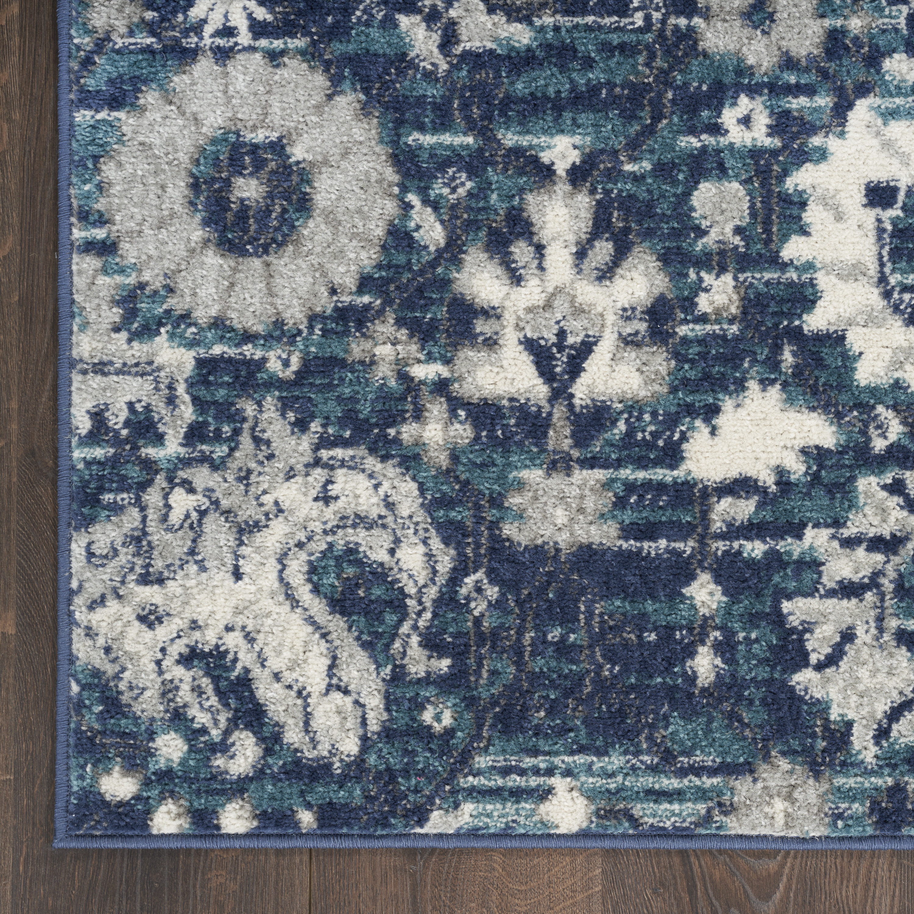 Nourison Passion 5'3" x 7'3" Surf Bohemian Indoor Rug