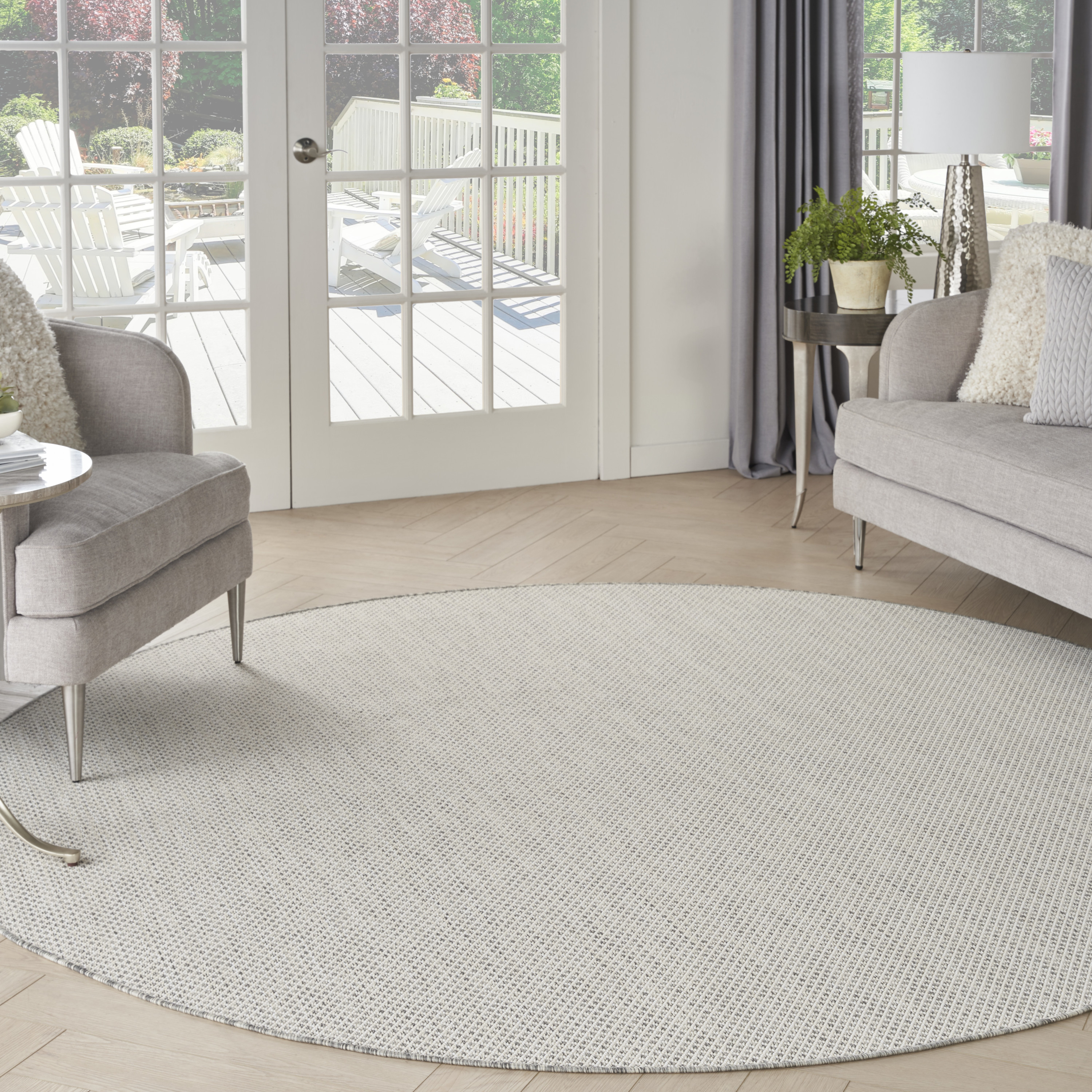 Nourison Courtyard 6' x Round Ivory Silver Modern Rug