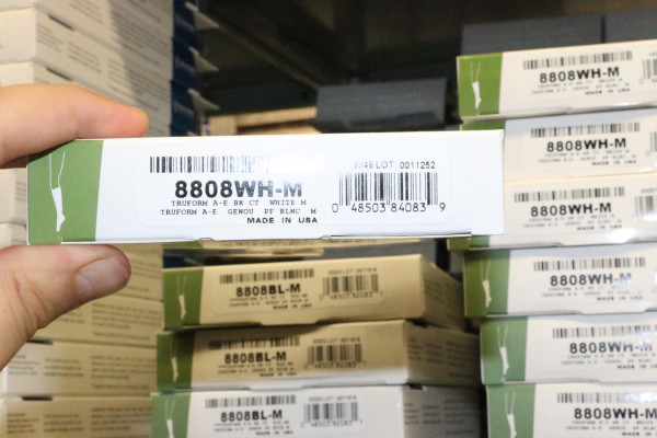 8808WH-M packaging