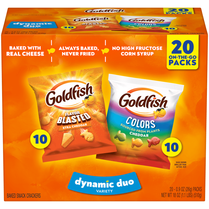 Colors Cheddar and Flavor Blasted Xtra Cheddar Crackers, 20 count box