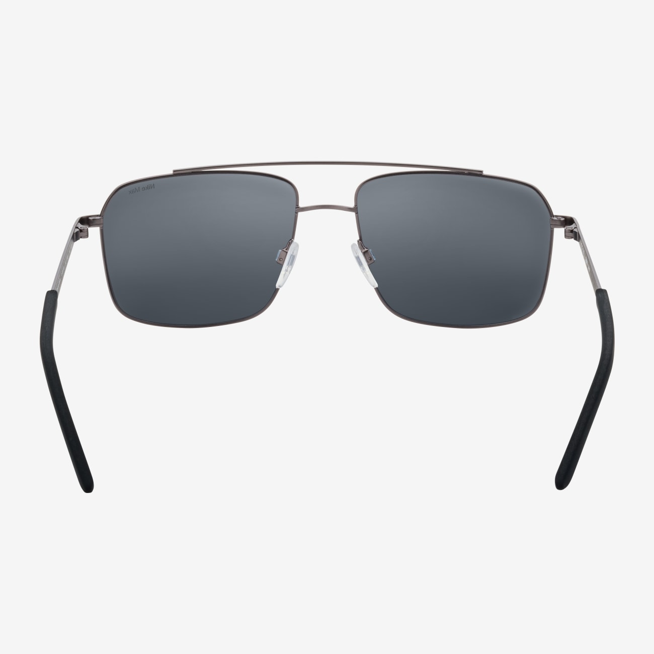 Nike Traveler Strike Polarized Lifestyle Image