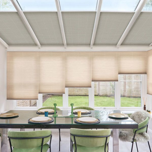 Blocks Griege Pleated blind