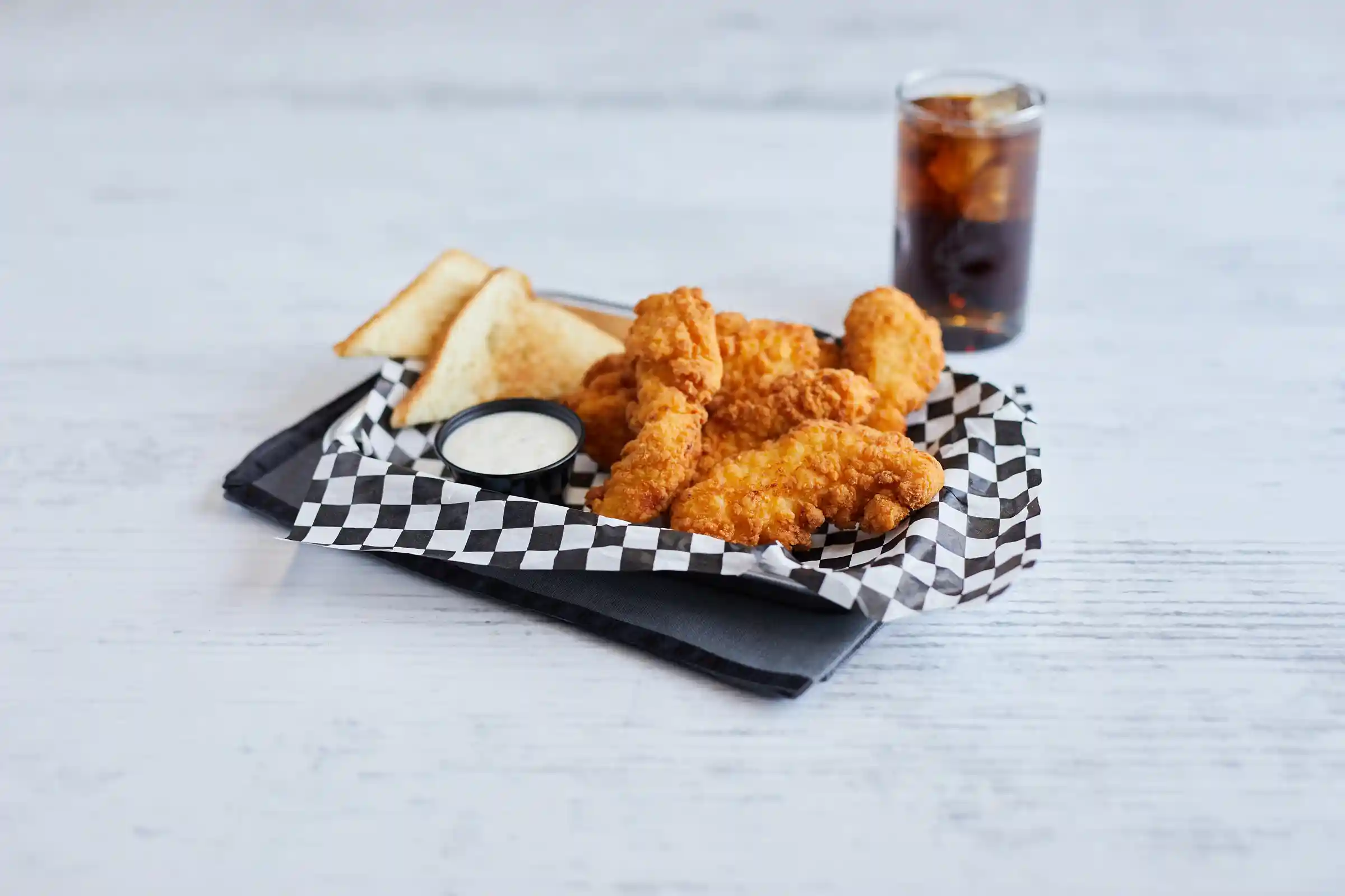 Tyson Red Label® Fully Cooked Golden Crispy Select Cut Chicken Tender Fritters _image_1