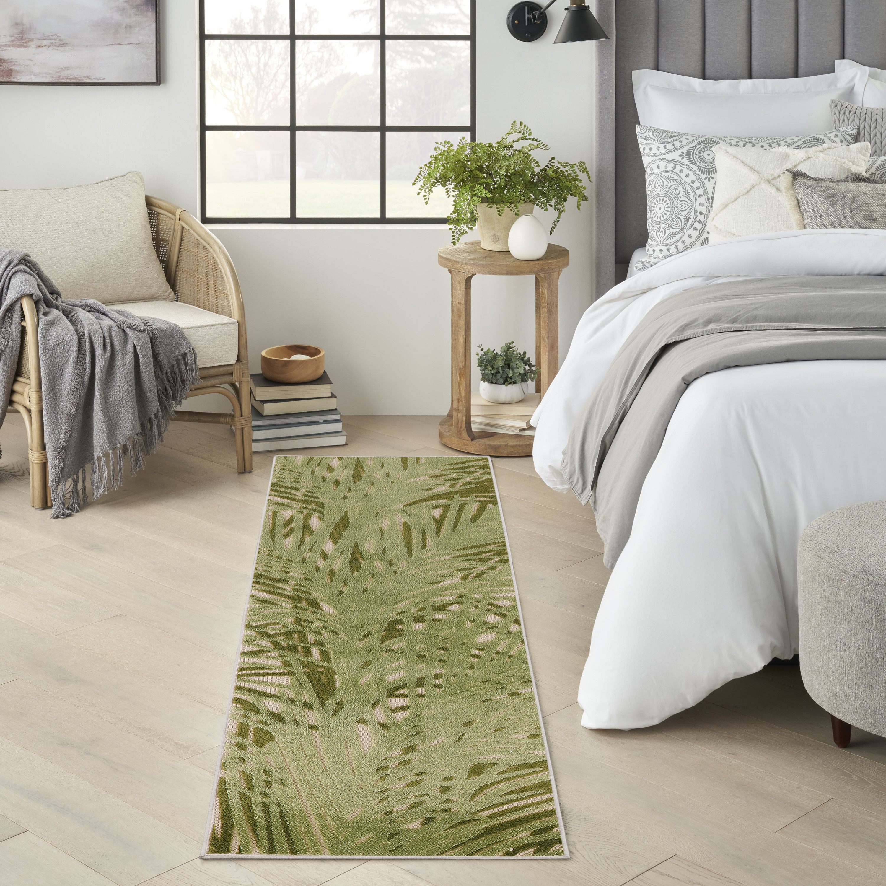 Nourison Aloha 2' x 6' Ivory Green Outdoor Rug