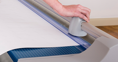 The clamp provides firm, even pressure as you cut so your work stays in place.