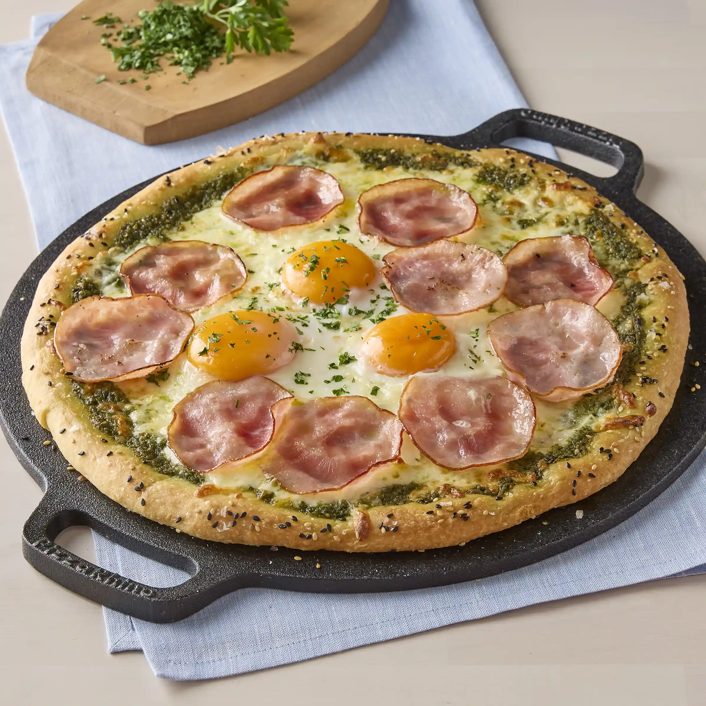 Hillshire Farm® Smoked Fully Cooked Sliced Canadian Brand Pork Roll https://images.salsify.com/image/upload/s--i9h469e7--/q_25/378eed99bd0491bb562314f3a14bf4040010198a.webp