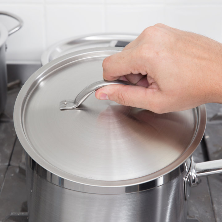 8-inch Centurion® self-basting domed cover