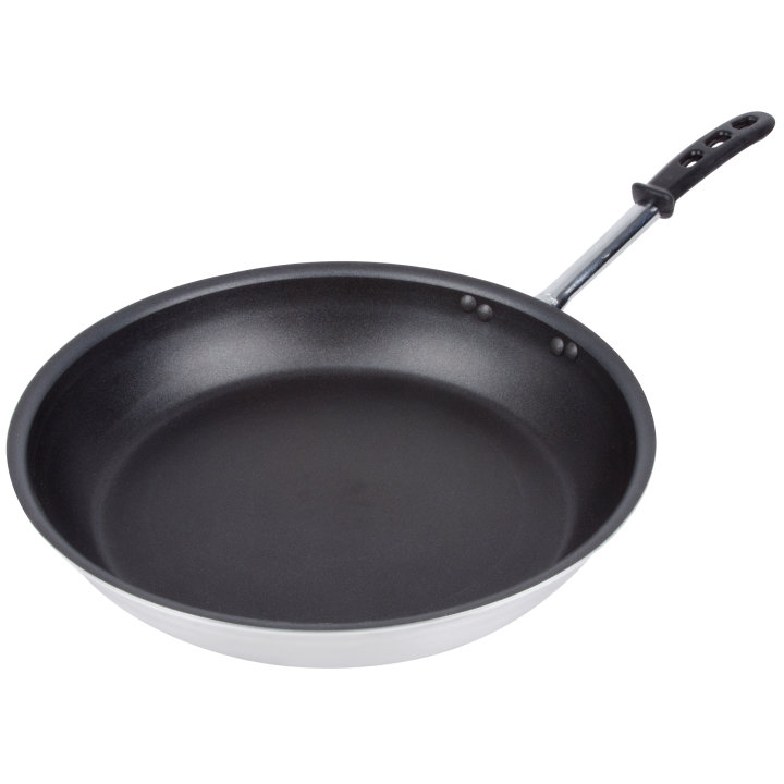 14-inch Wear-Ever® aluminum fry pan with SteelCoat x3™ nonstick coating and silicone TriVent handle