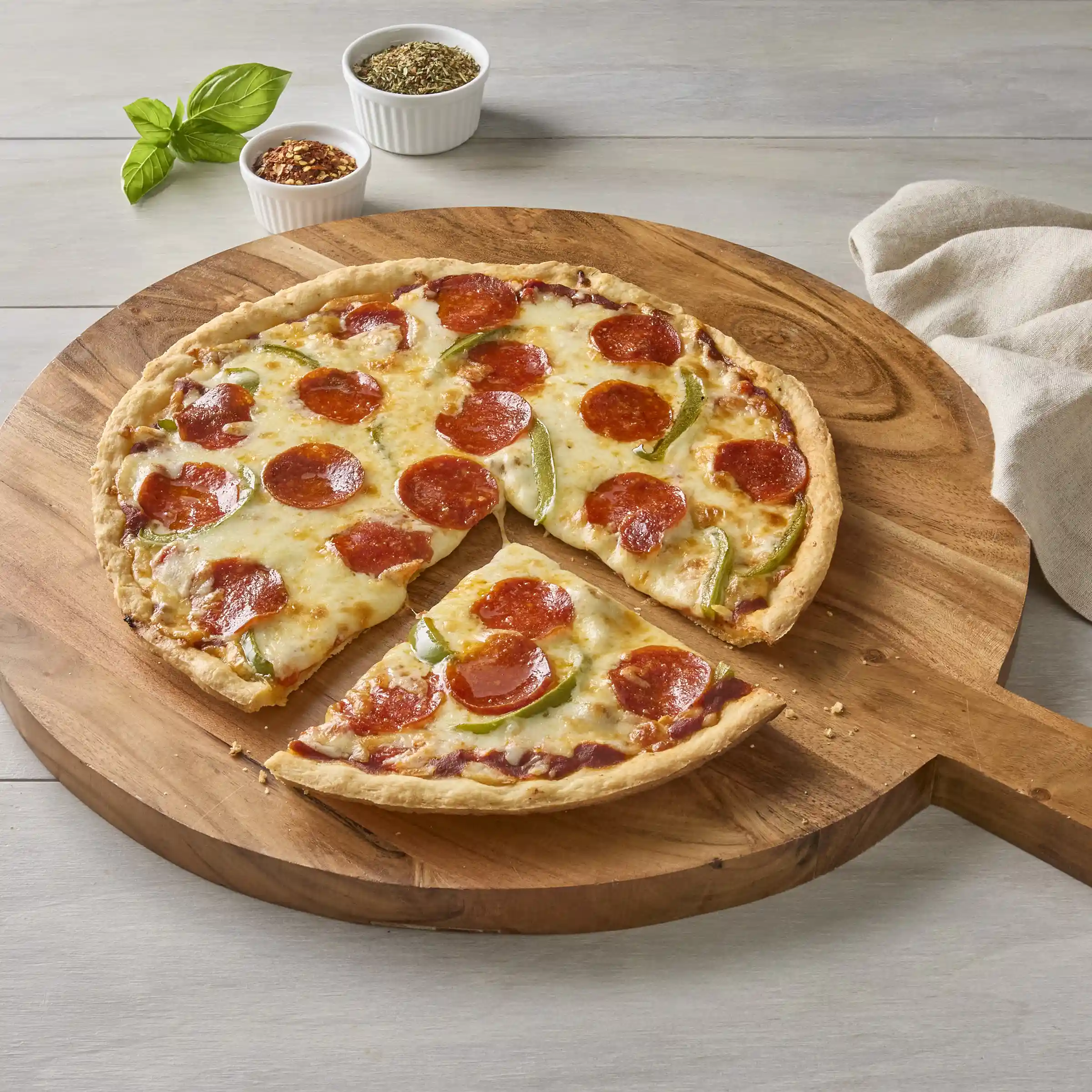 Hillshire Farm® Sliced Pepperoni made with Chicken and Beef_image_01