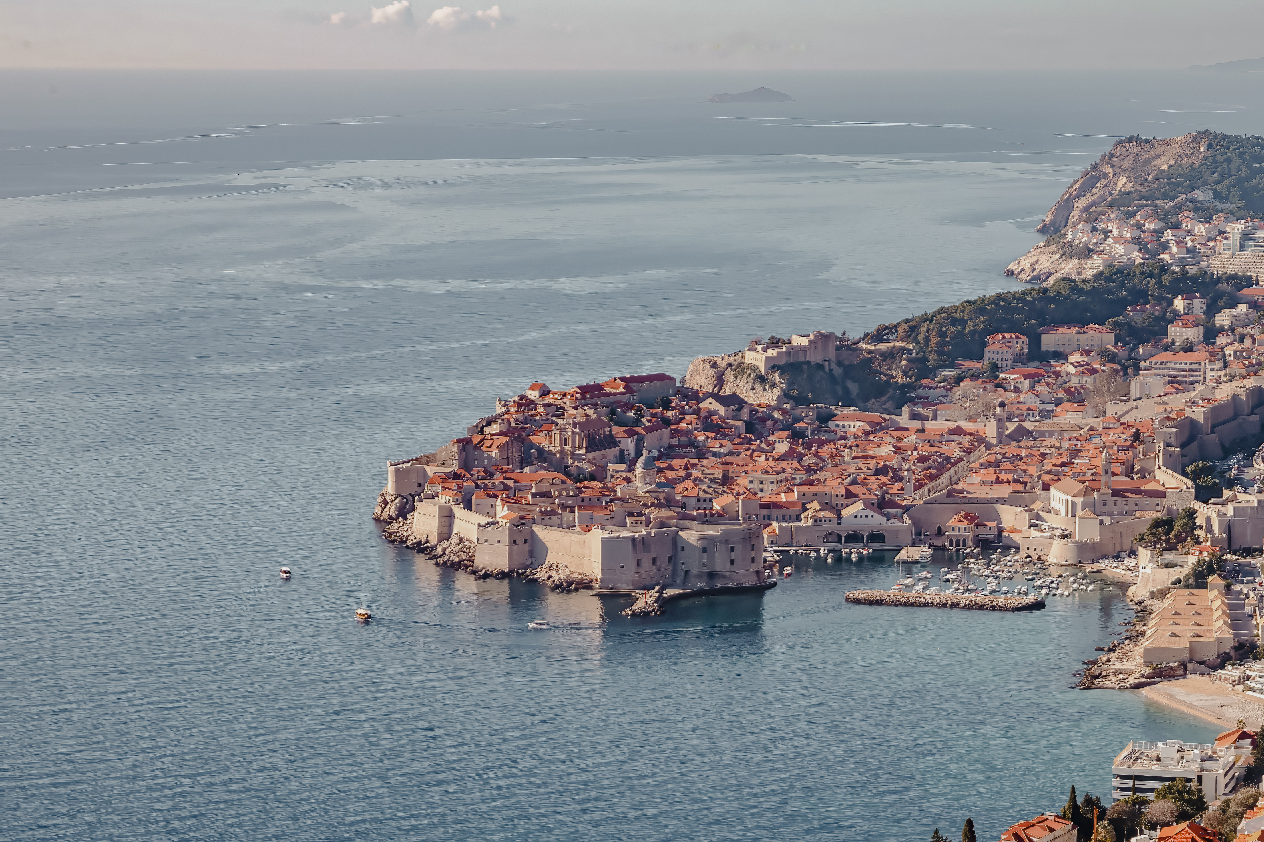 Fusina (Venice) → Fusina (Venice) (14 nights)