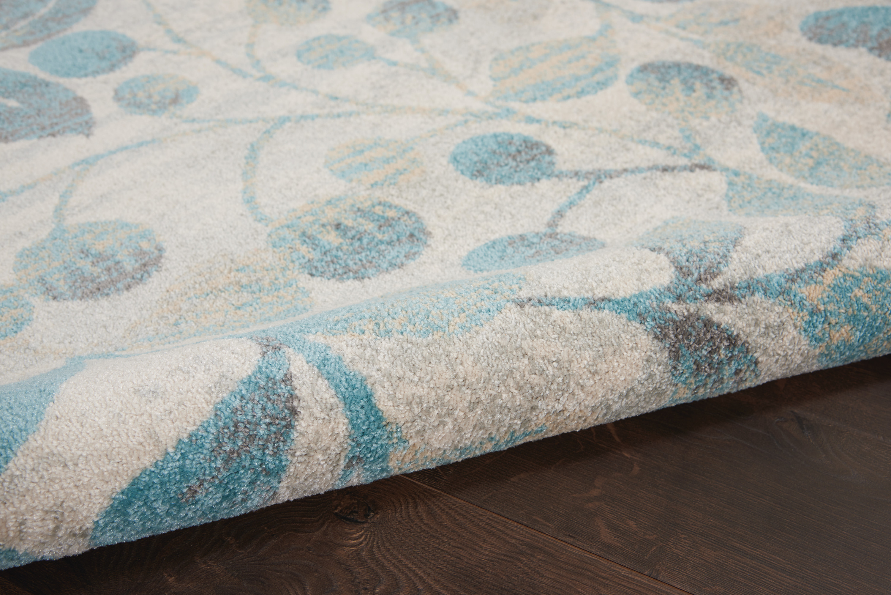 Nourison Tranquil 5'3" x 7'3" Ivory Turquoise Farmhouse Indoor Rug