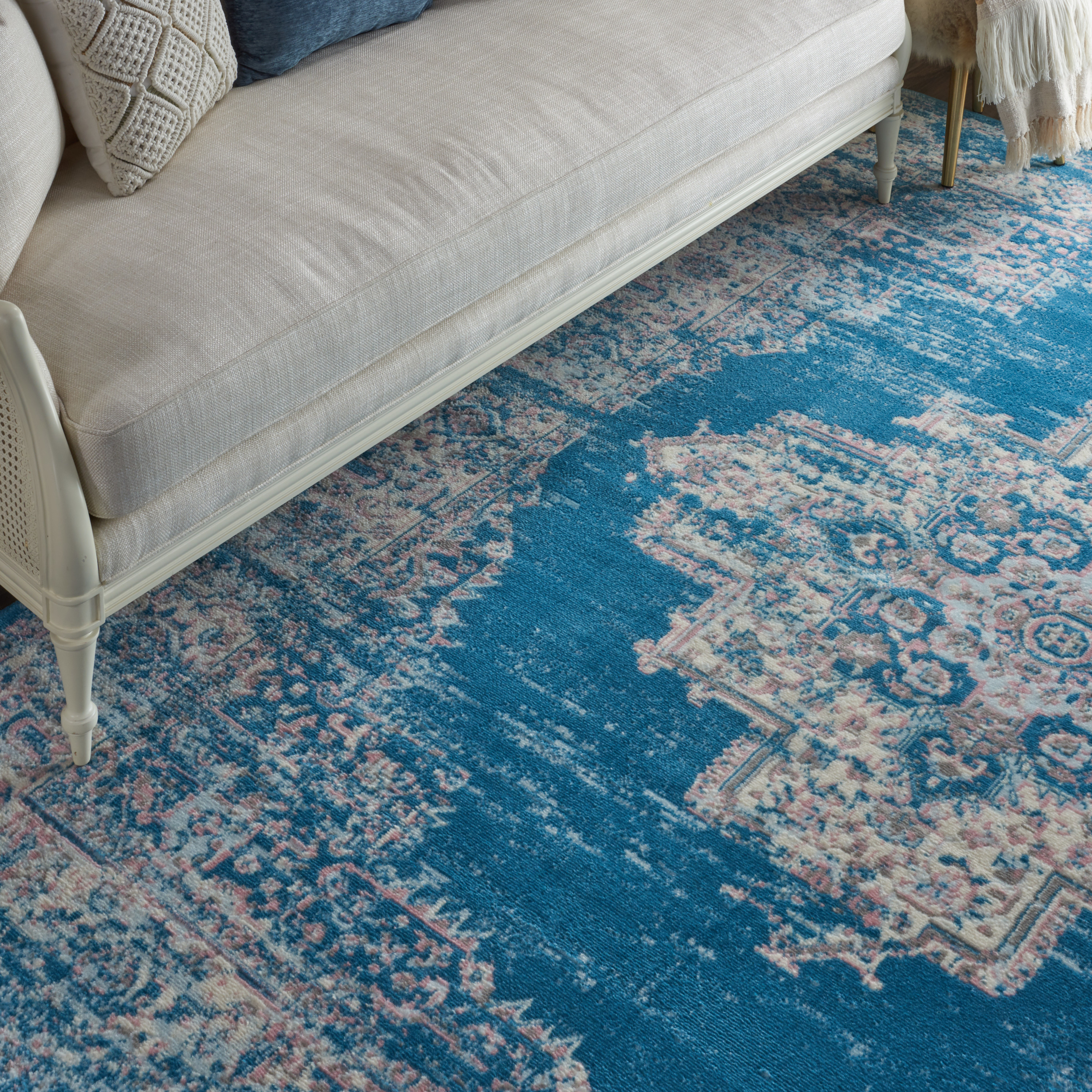 Nourison Grafix 7' x 10' Blue Vintage Indoor Rug