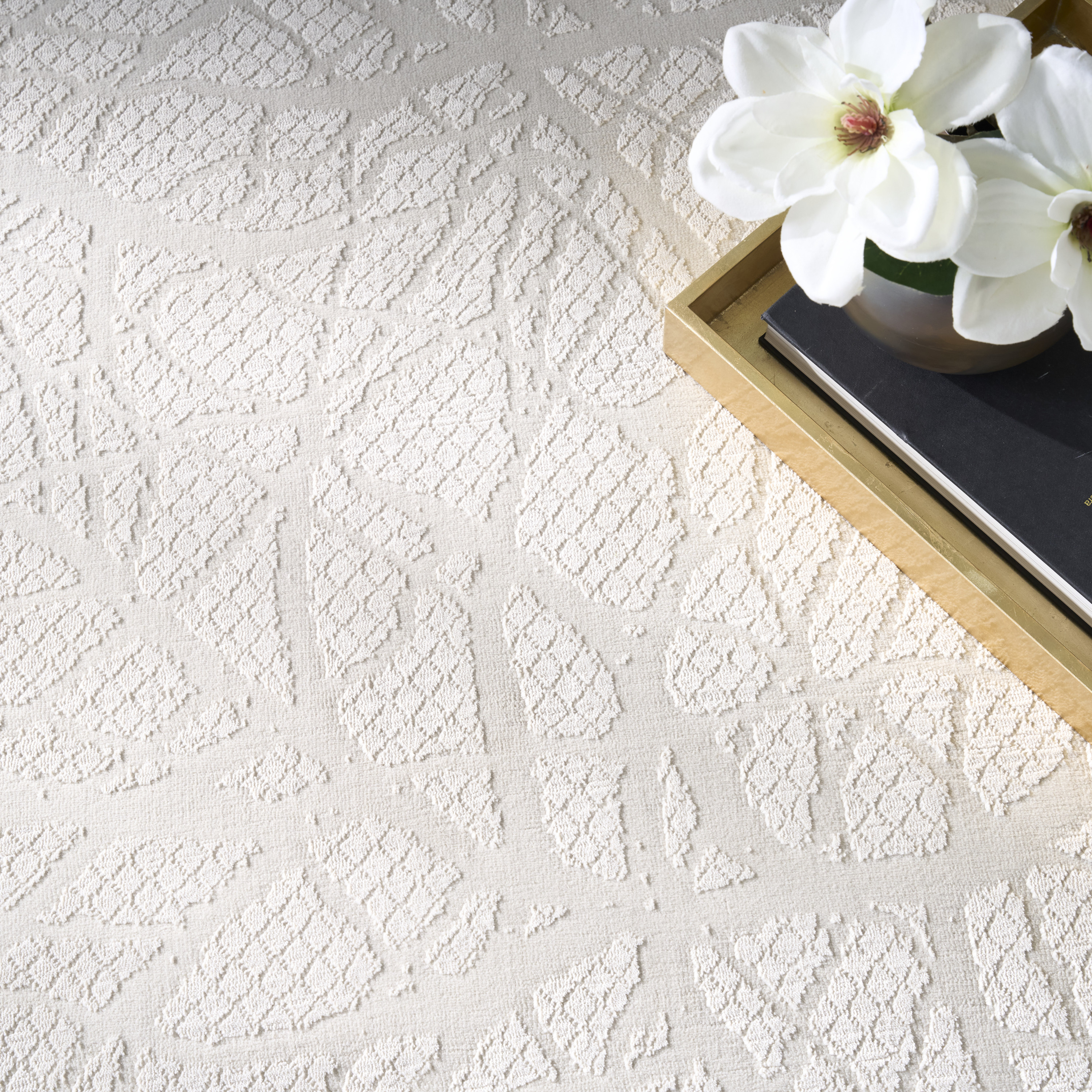 Nourison Desire 3'11" x 5'11" Beige Modern Indoor Rug
