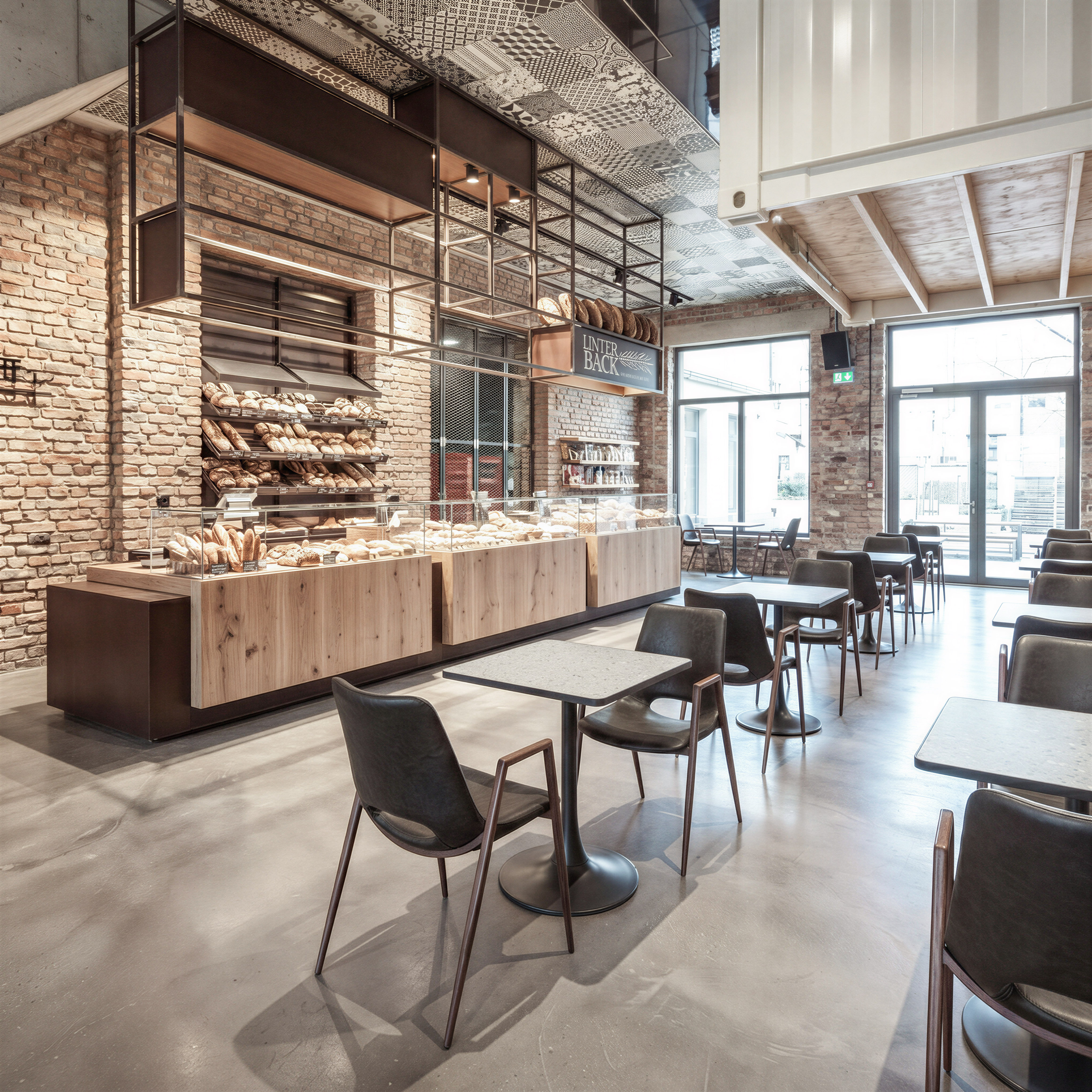 Spot Bistro Table Gray & Black product image