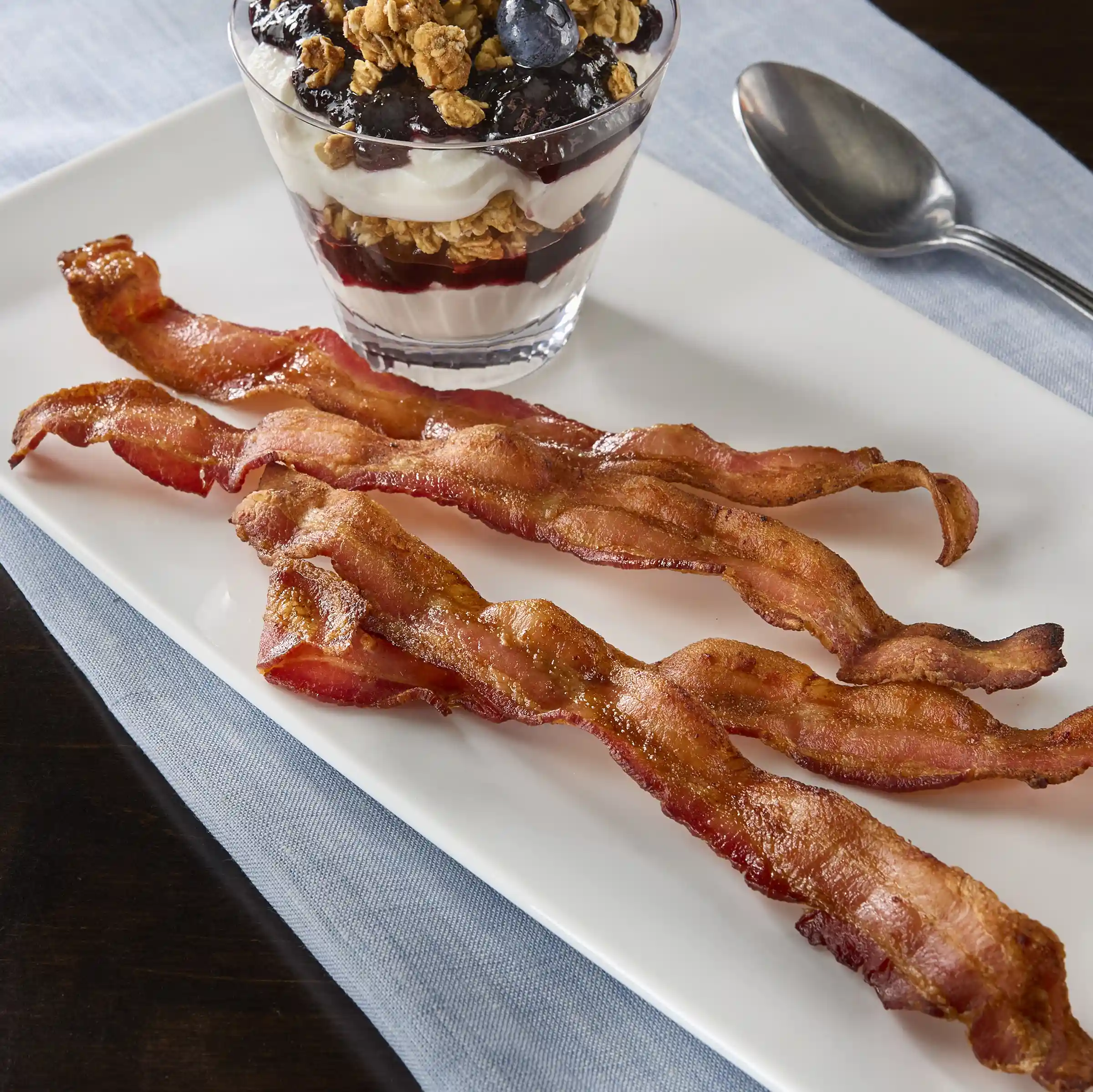 Wright® Brand Naturally Hickory Smoked Regular Sliced Bacon, 14-18 Slices per Pound_image_1