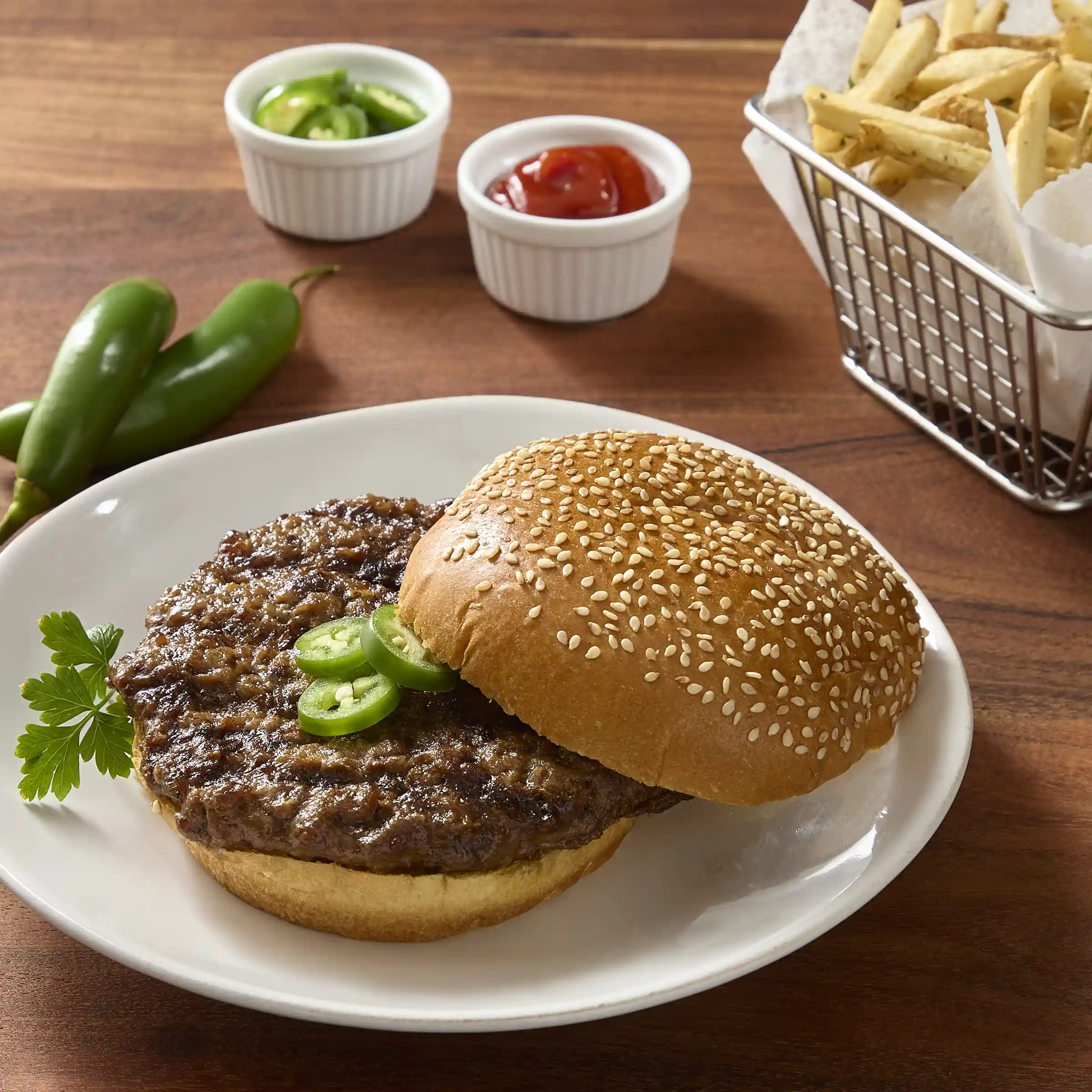 The Pub® Flame Grilled Beef Burger, 6 oz. https://images.salsify.com/image/upload/s--maw1Dvuy--/q_25/dsm0k03bl5e9uoaxrmta.webp
