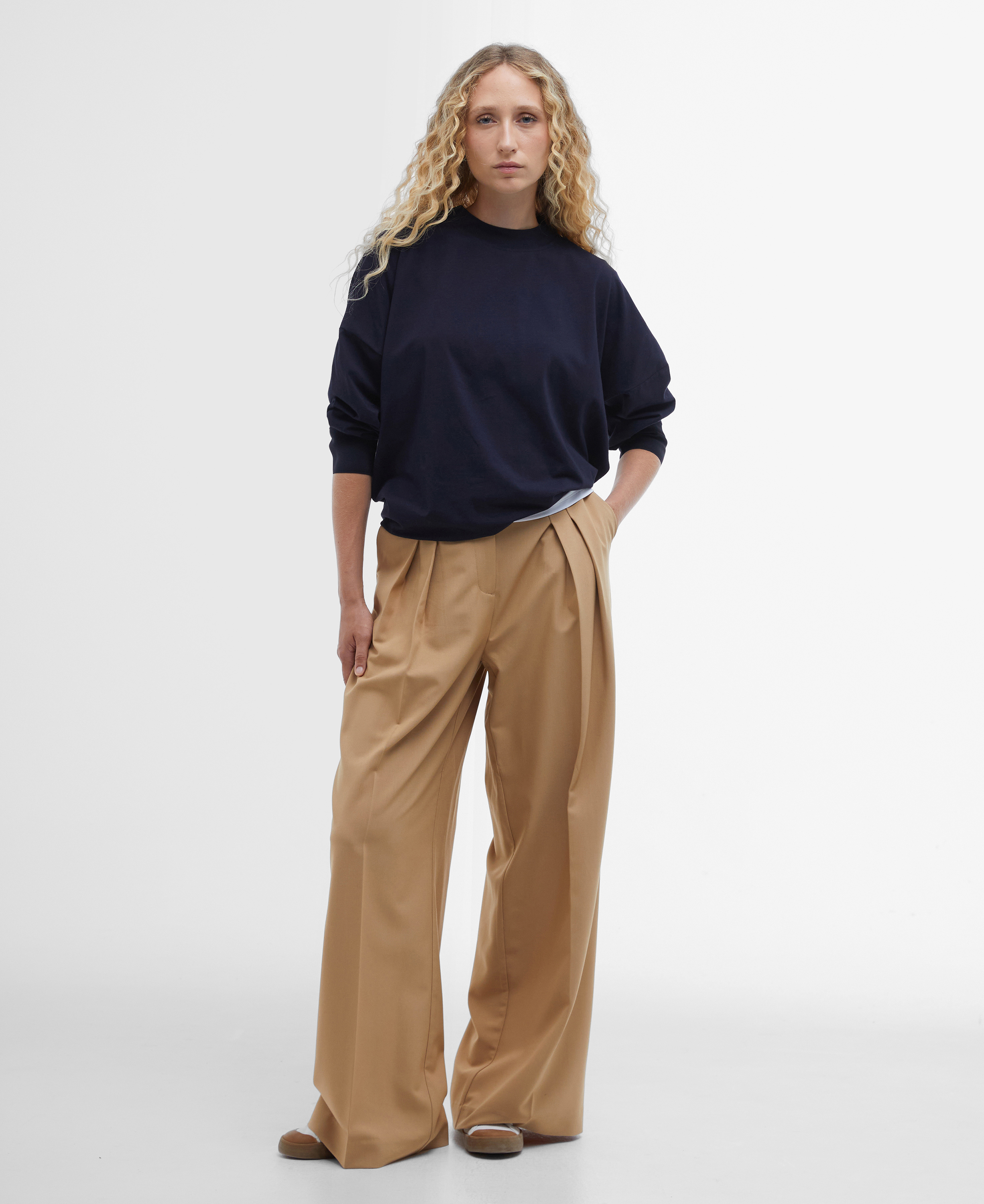 Shelby Long-Sleeved T-Shirt image number 1