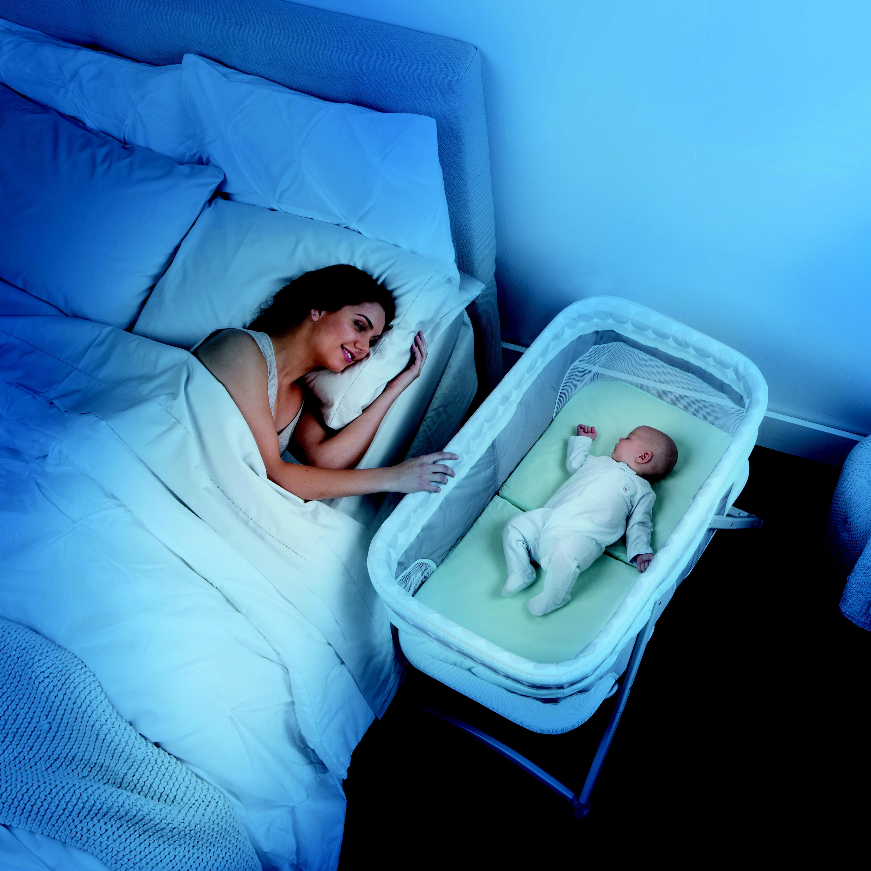 FoldAway Rocking Bassinet™ � Juniper™