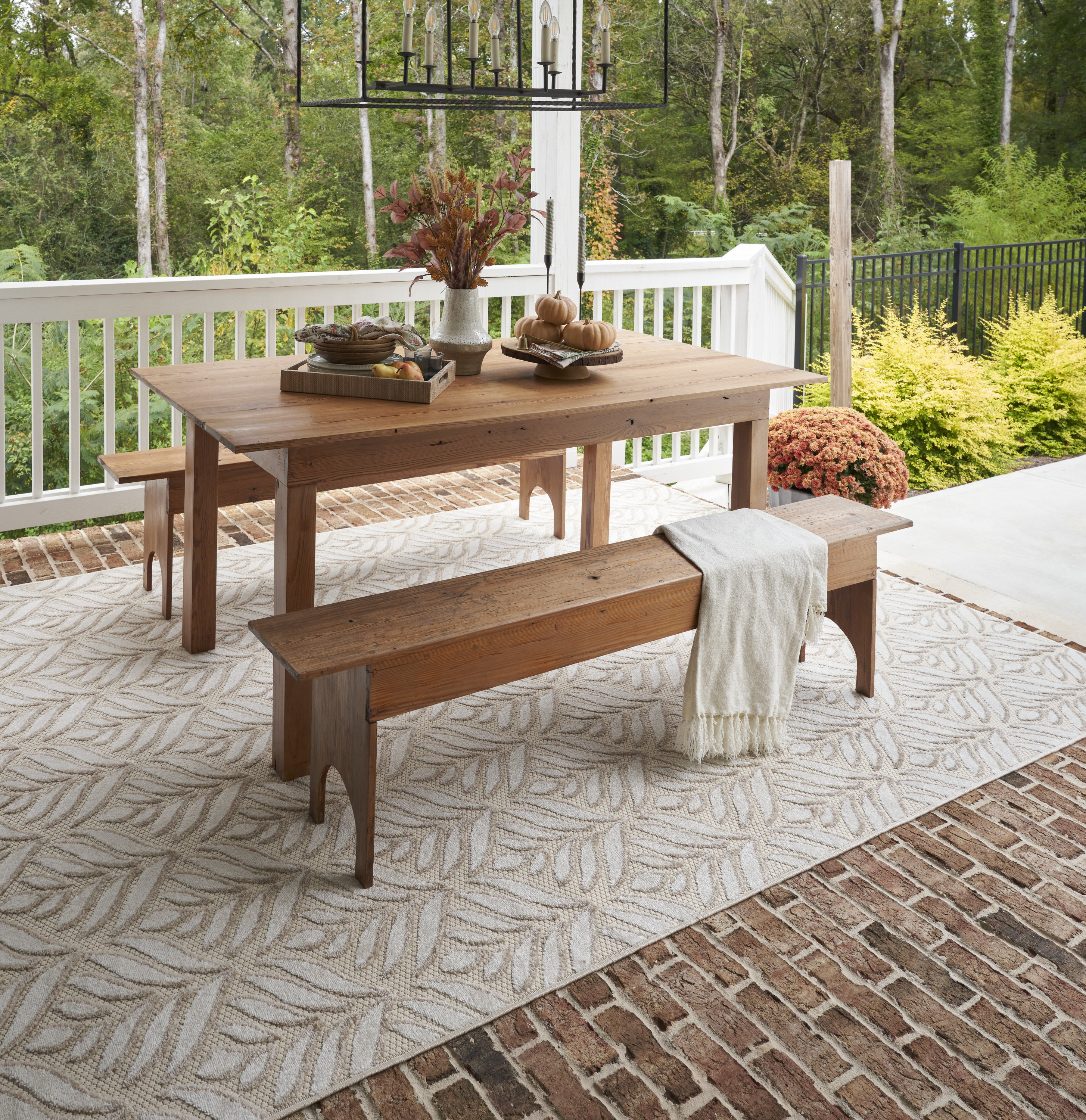 Nourison Aloha 7' x 10' Ivory Grey Tropical Rug