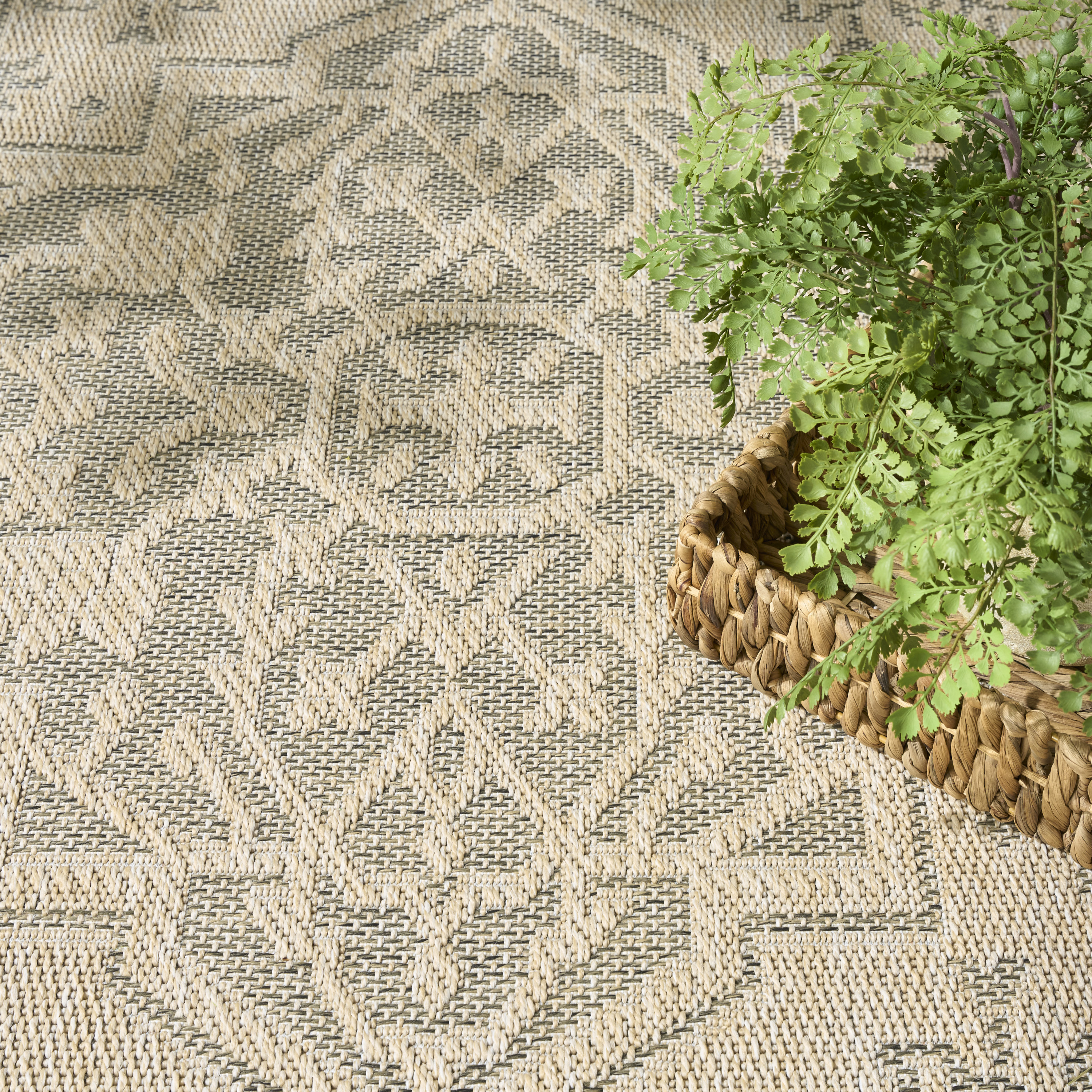 Nourison Tulum 8' x Round Taupe Olive Outdoor Rug