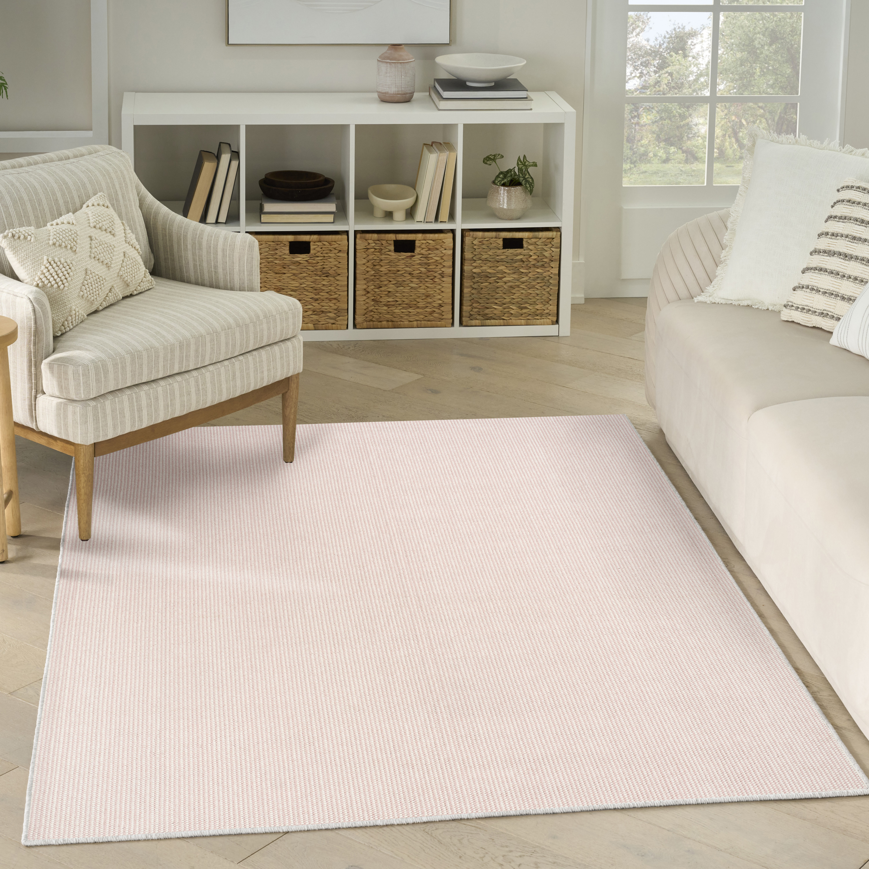 Nourison Natural Texture 3'11" x 5'11" Ivory Rose Farmhouse Indoor Rug