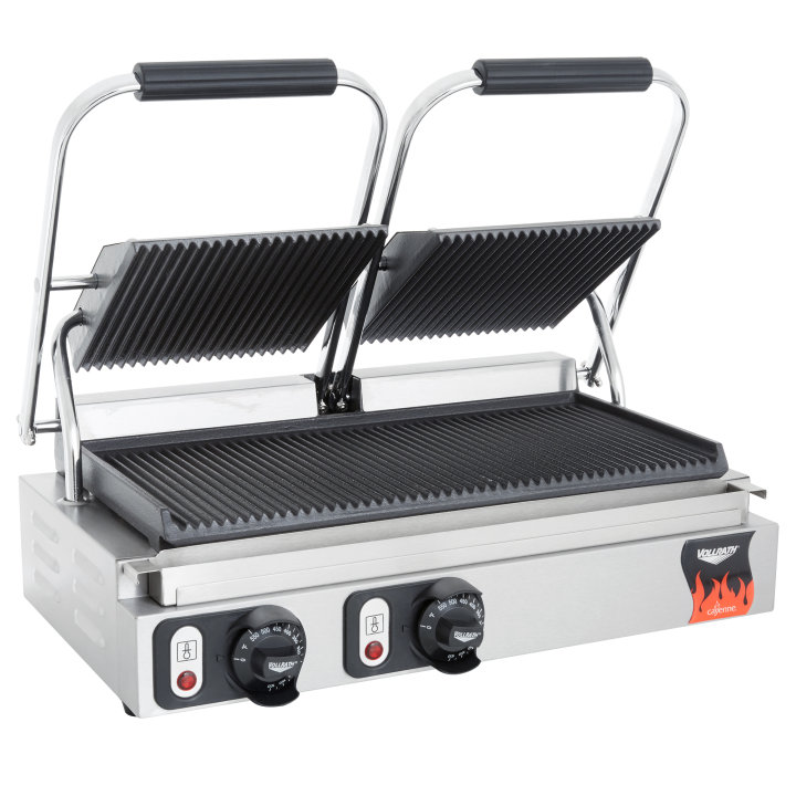 Double 208- to 240-volt Cayenne® sandwich press with panini-style, cast-iron plates