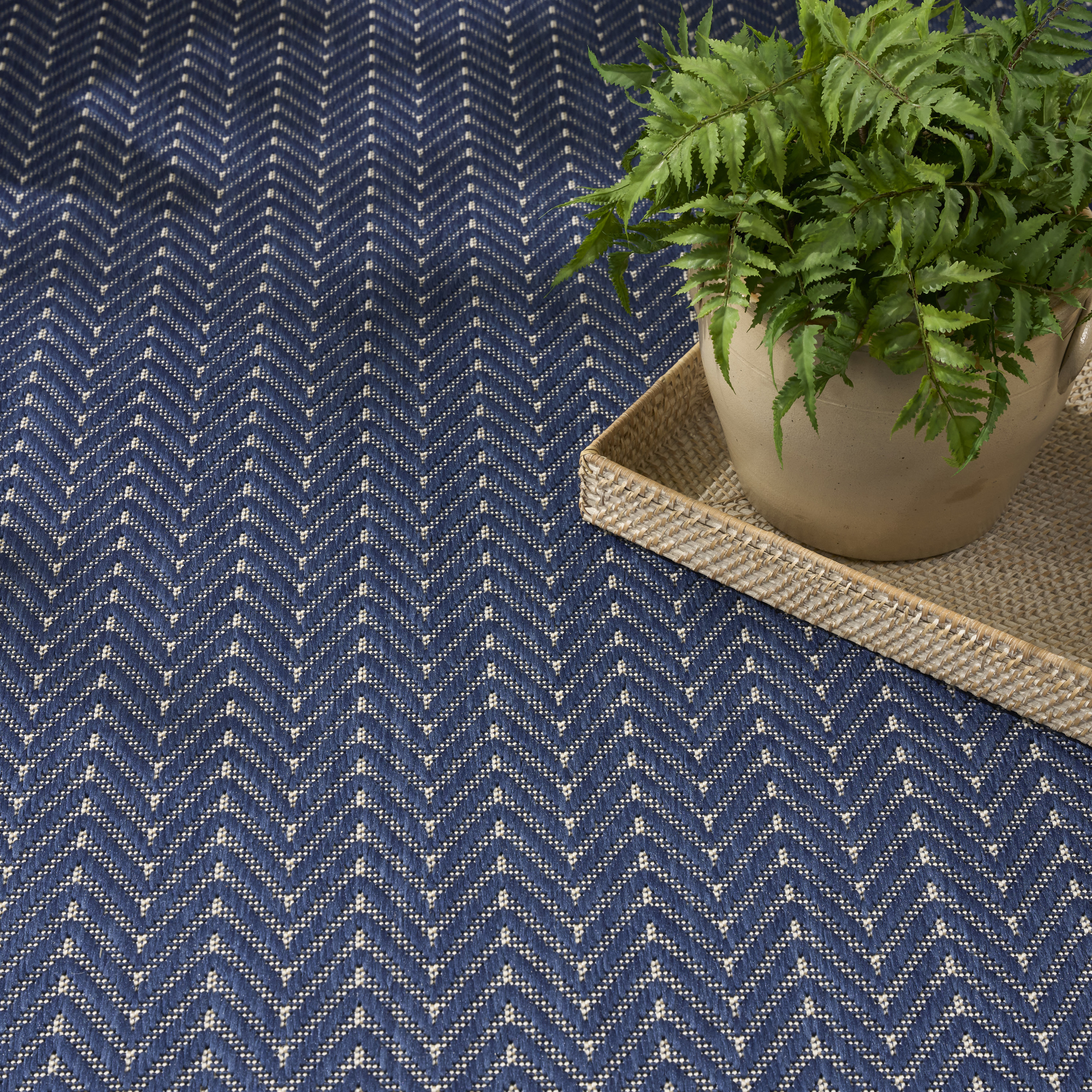Nourison Horizon Indoor/Outdoor 8' x 10' Navy Modern Rug