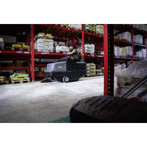 Karcher, KM 105/180 R Bp Classic with 1 Side Broom and AGM batteries, 41", Ride-On Sweeper