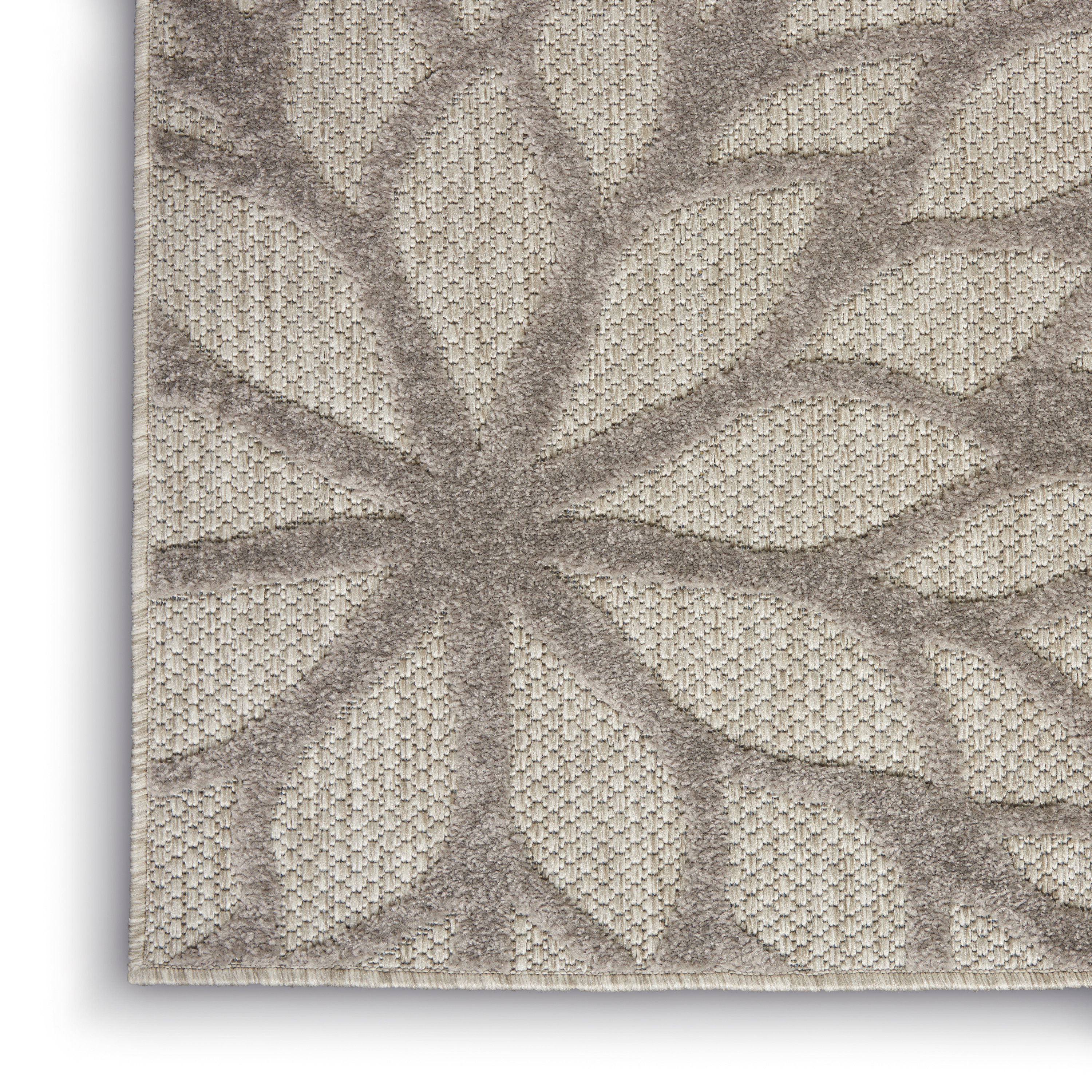 Nourison Aloha 6' x 9' Silver Grey Tropical Rug
